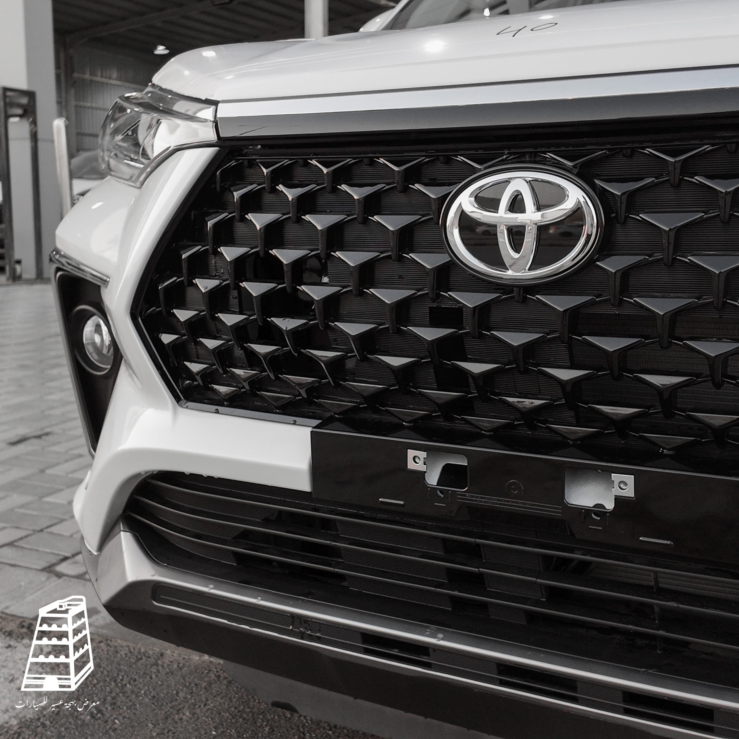 Toyota Veloz (White)