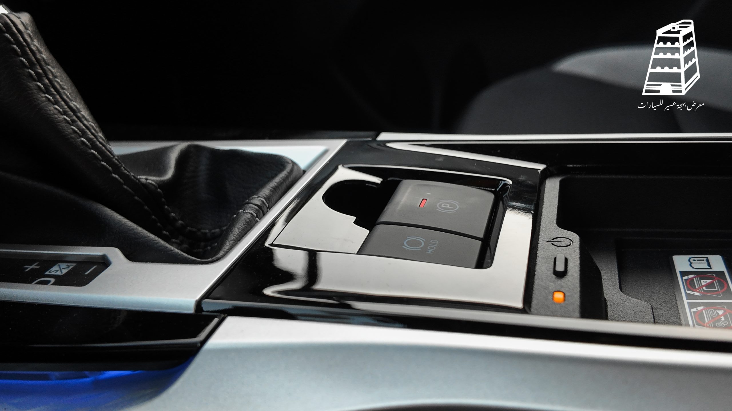 Toyota Veloz (White)