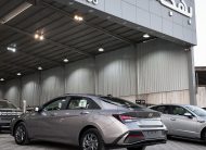 Hyundai Elantra Smart Plus (Silver)