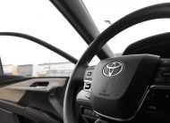 Toyota Camry E (Black)