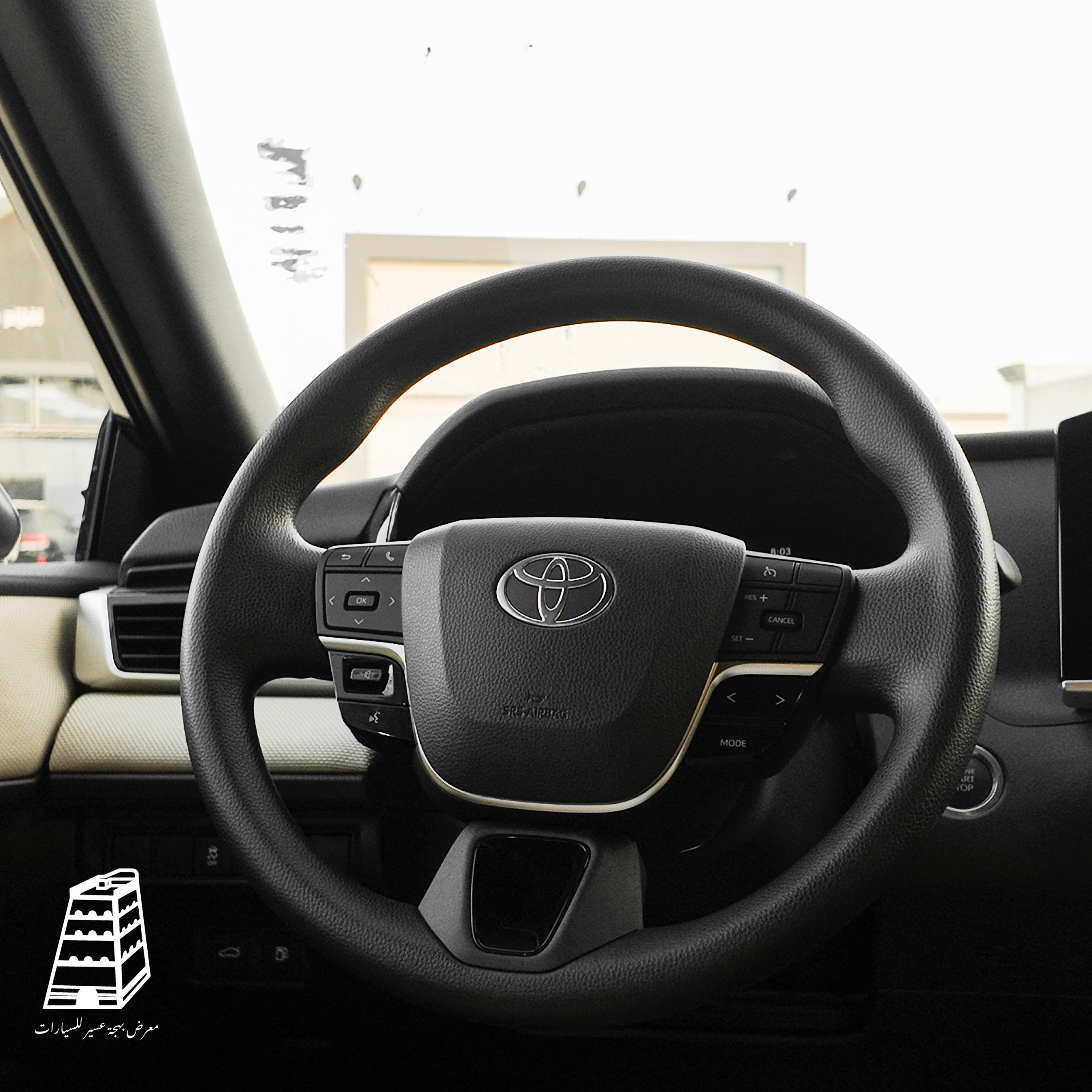 Toyota Camry E (Black)