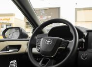 Toyota Camry E (Black)