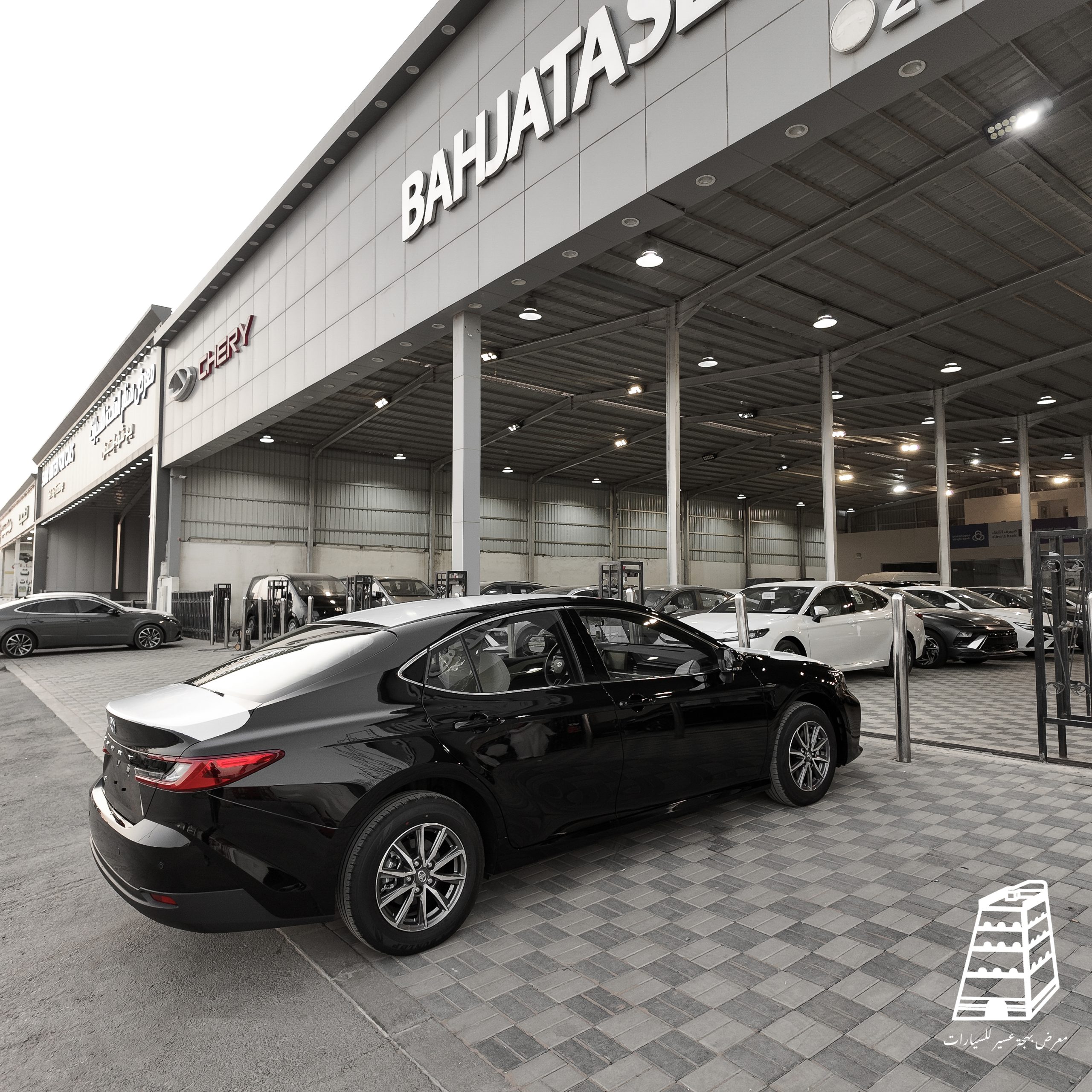 Toyota Camry E (Black)