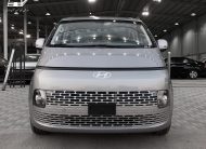 Hyundai Staria (Silver)