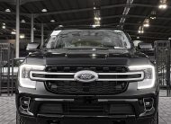 Ford Everest (Black)