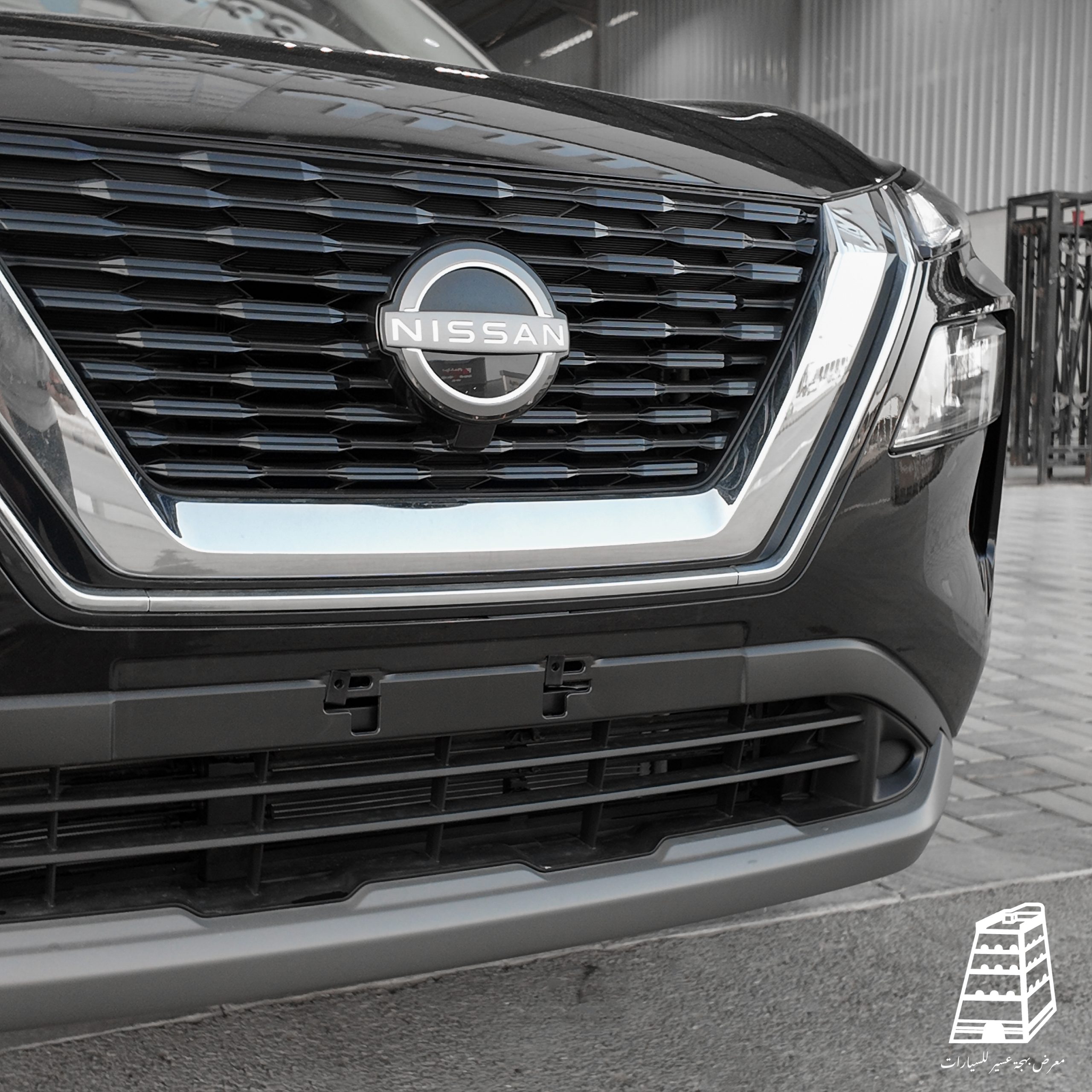 Nissan X-Trail Standard Double (Black)