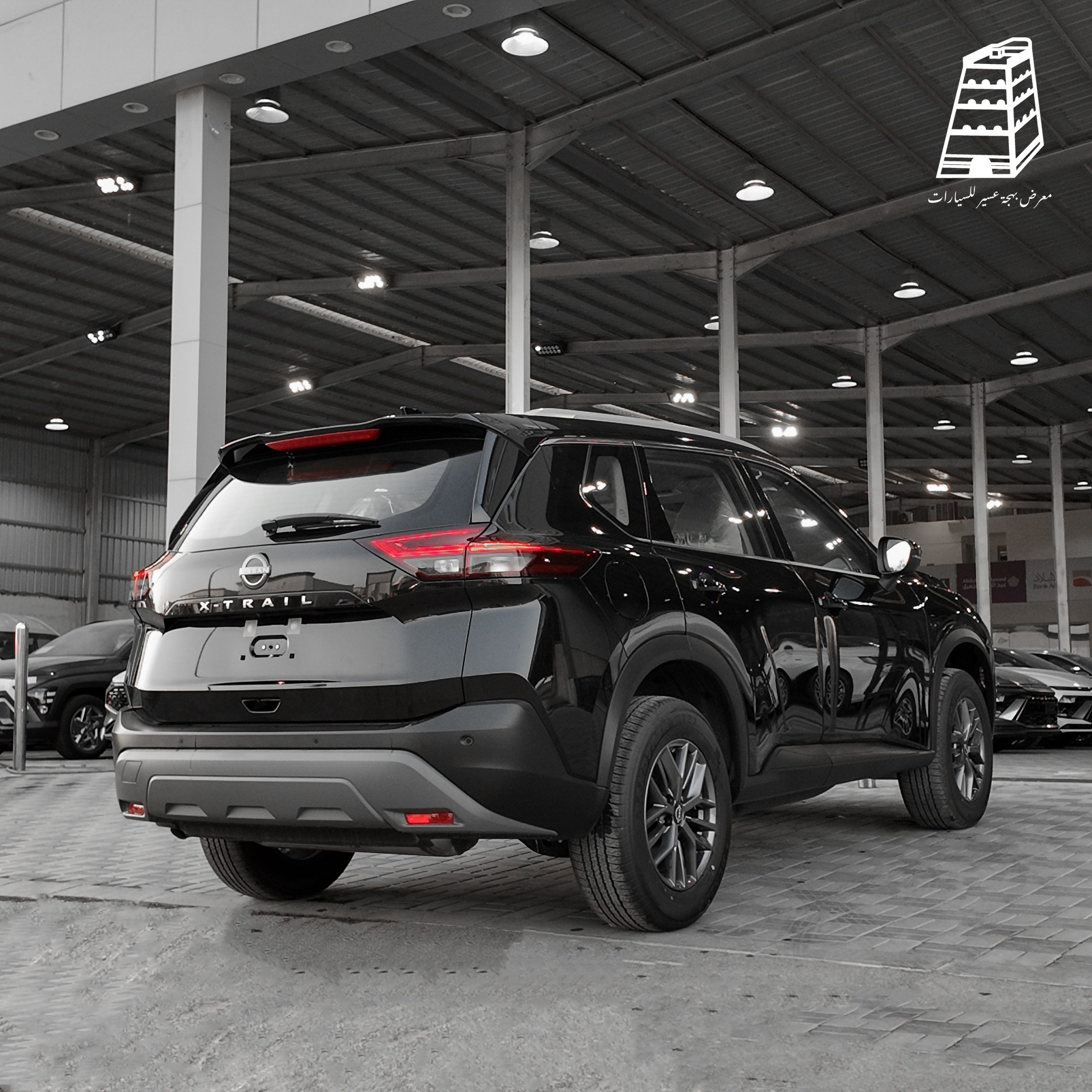 Nissan X-Trail Standard Double (Black)