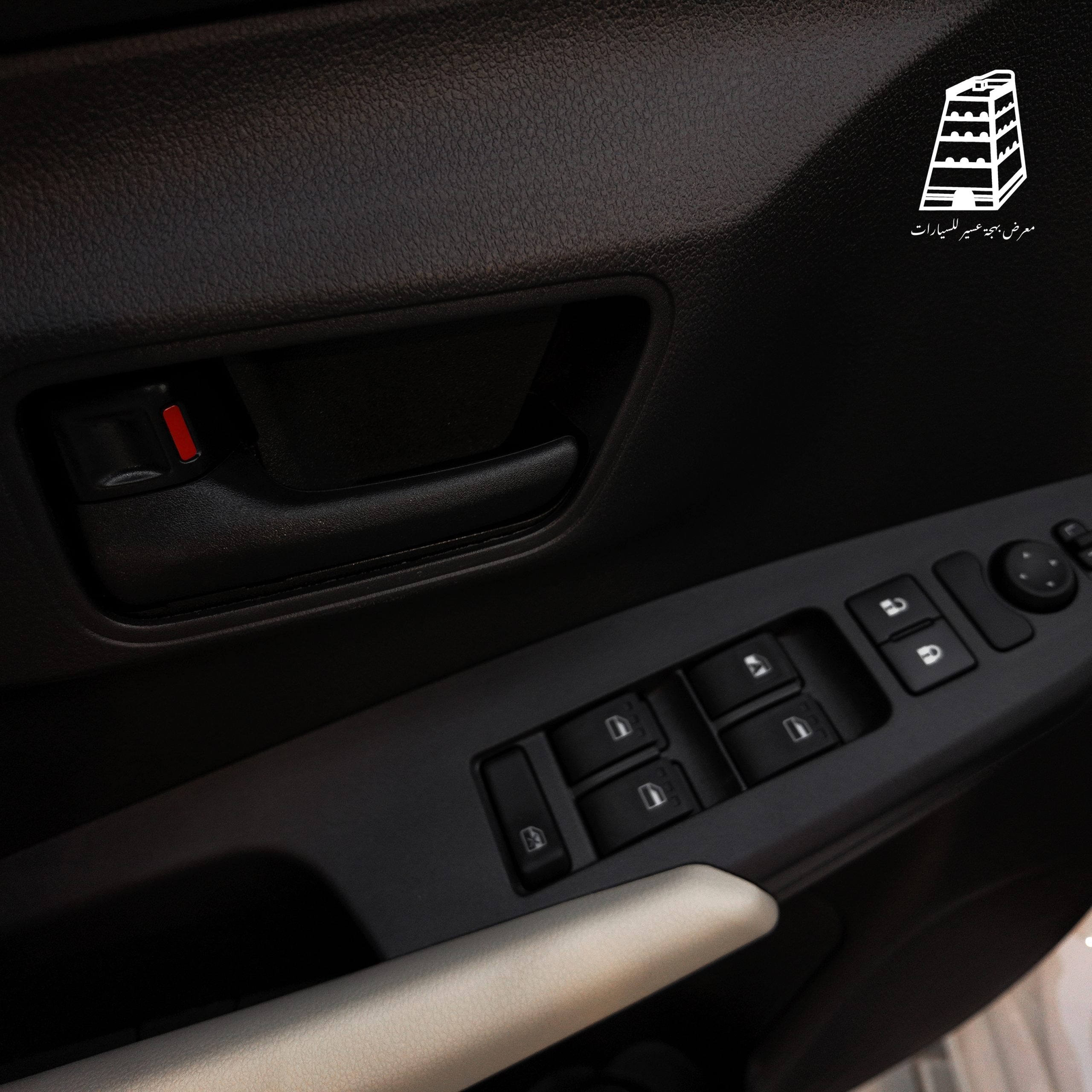 Toyota Yaris Y (White)