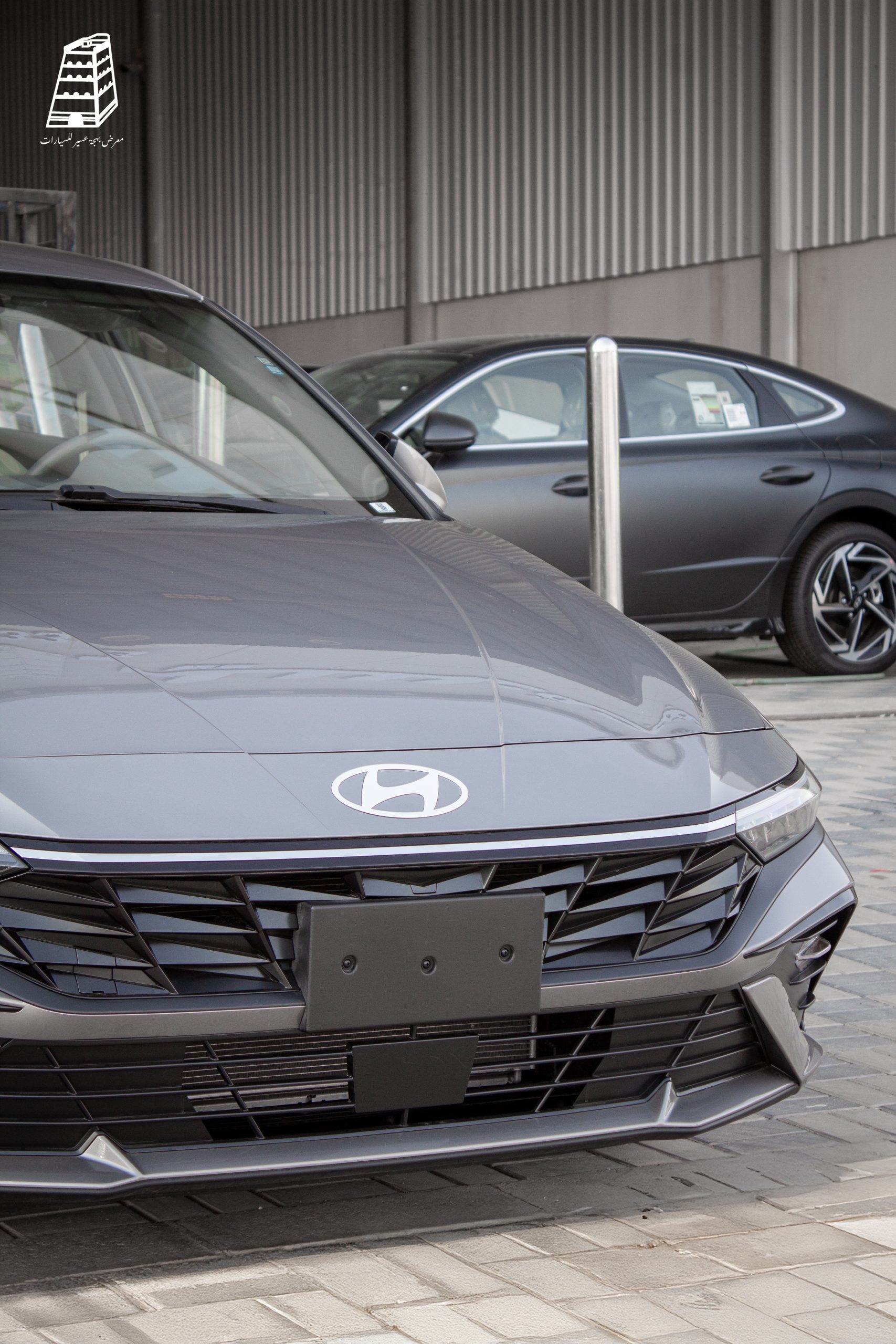 Hyundai Elantra Smart Plus (Silver)