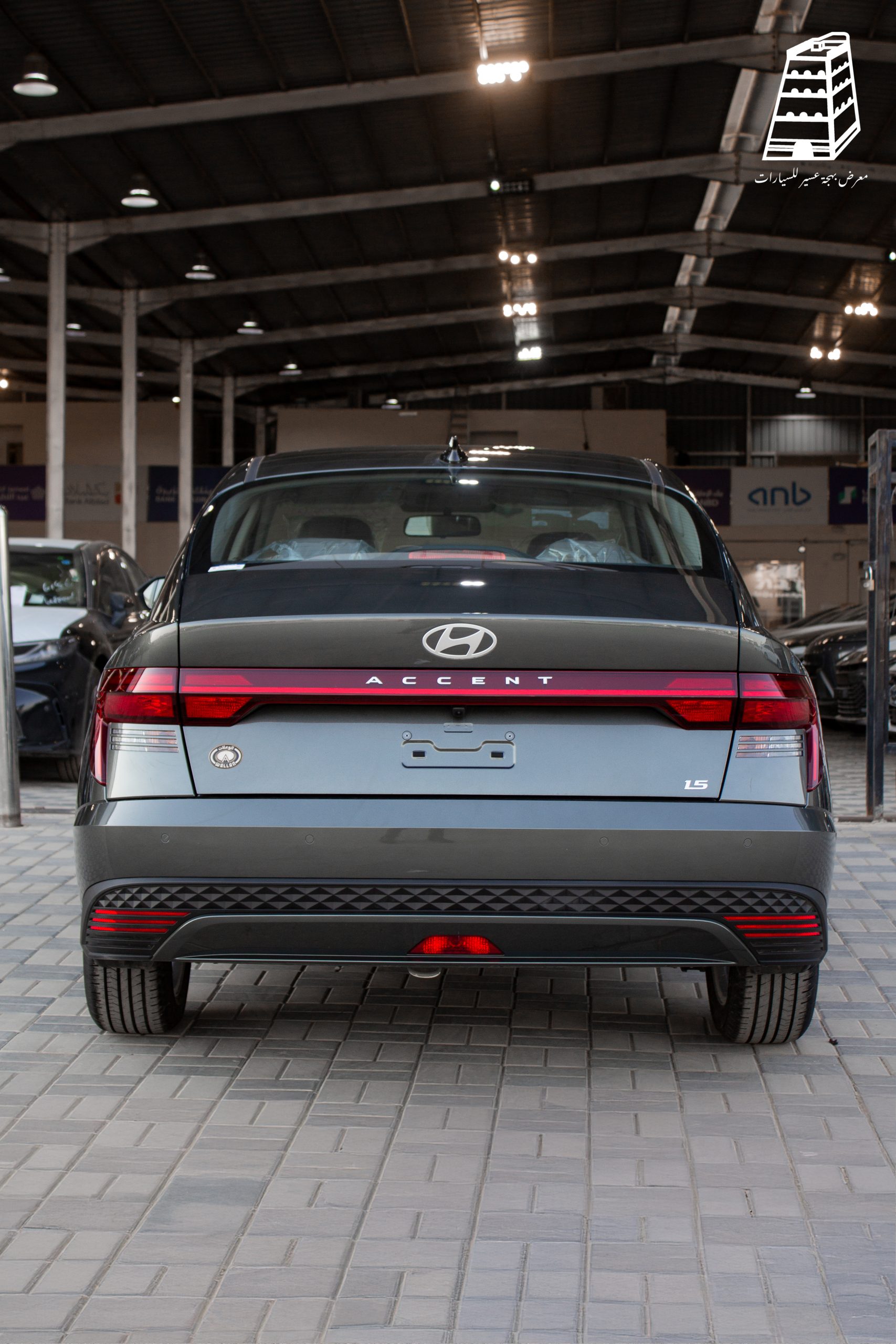 Hyundai Accent Smart (Black)