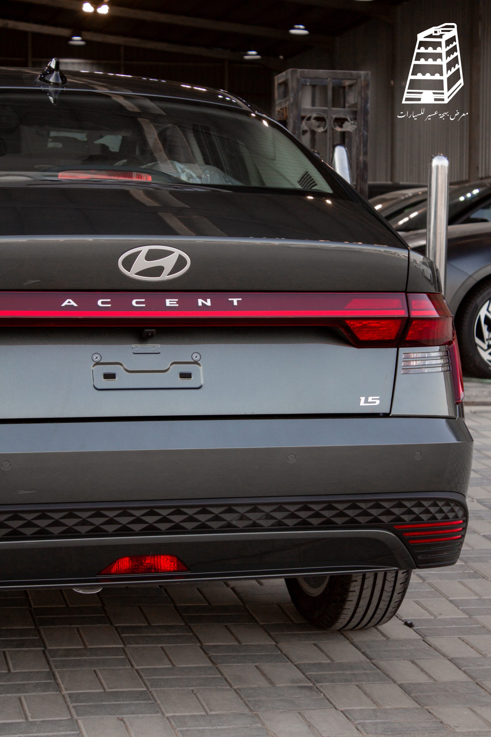 Hyundai Accent Smart (Black)