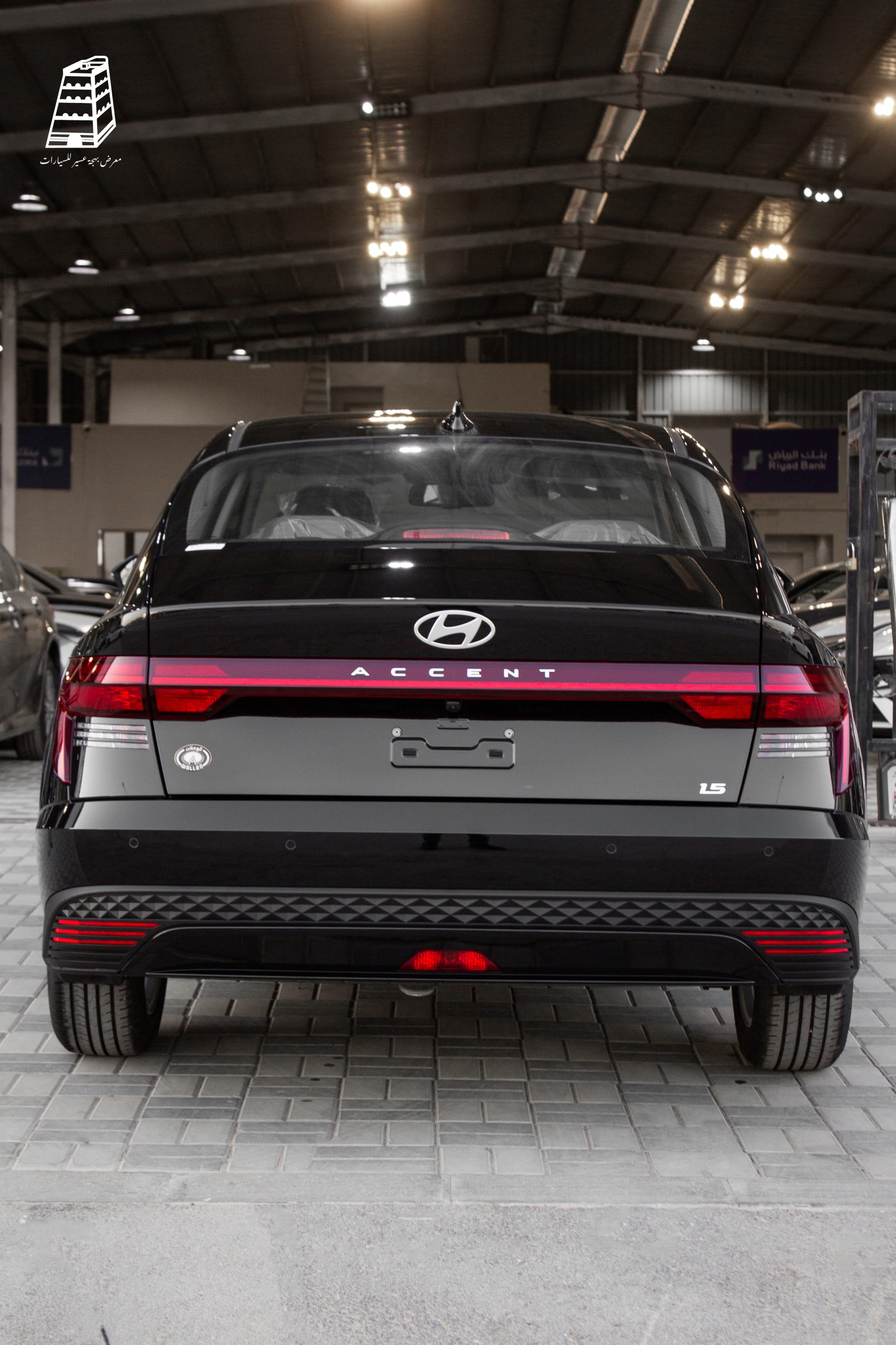 Hyundai Accent Comfort (Jet Black)