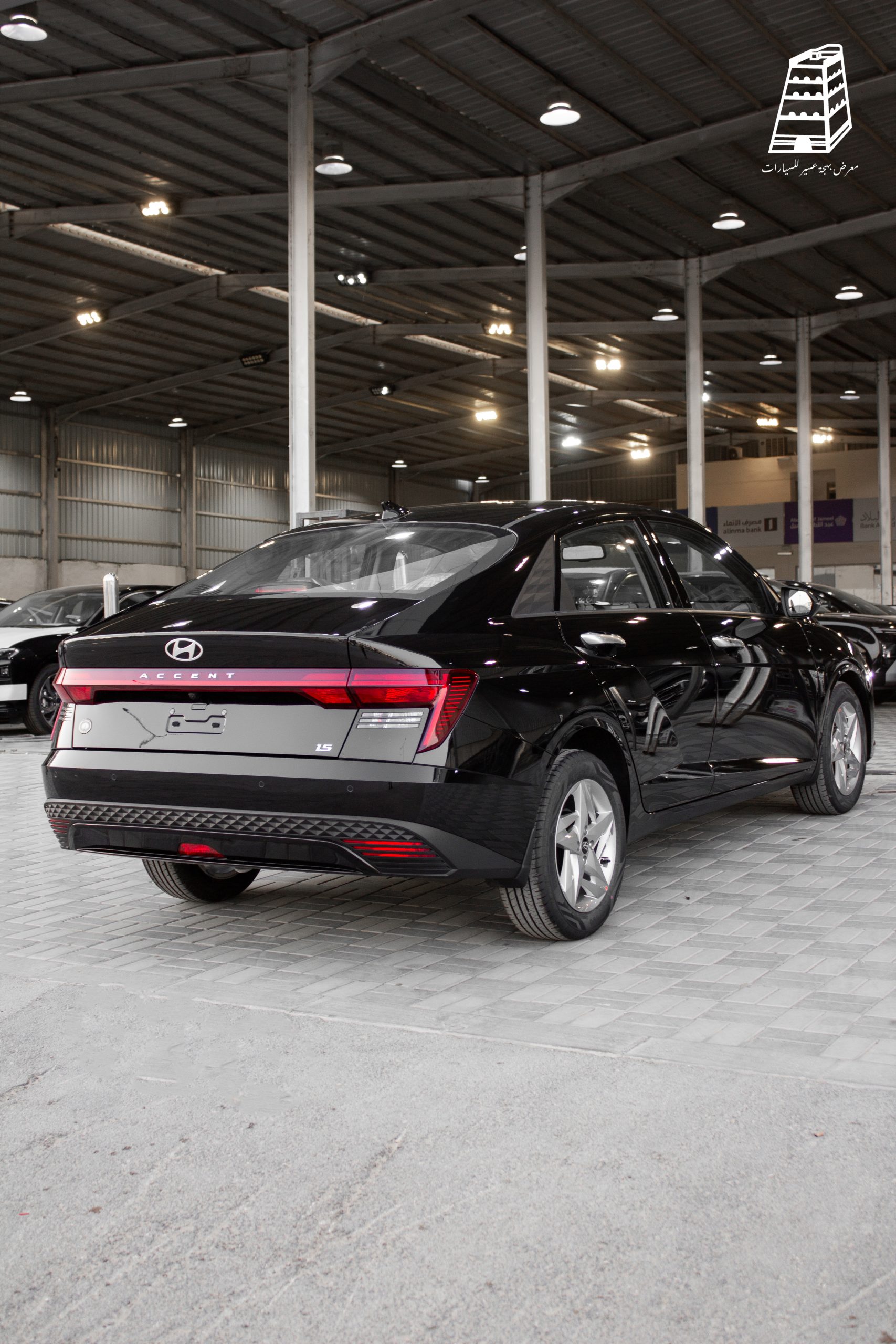 Hyundai Accent Comfort (Jet Black)