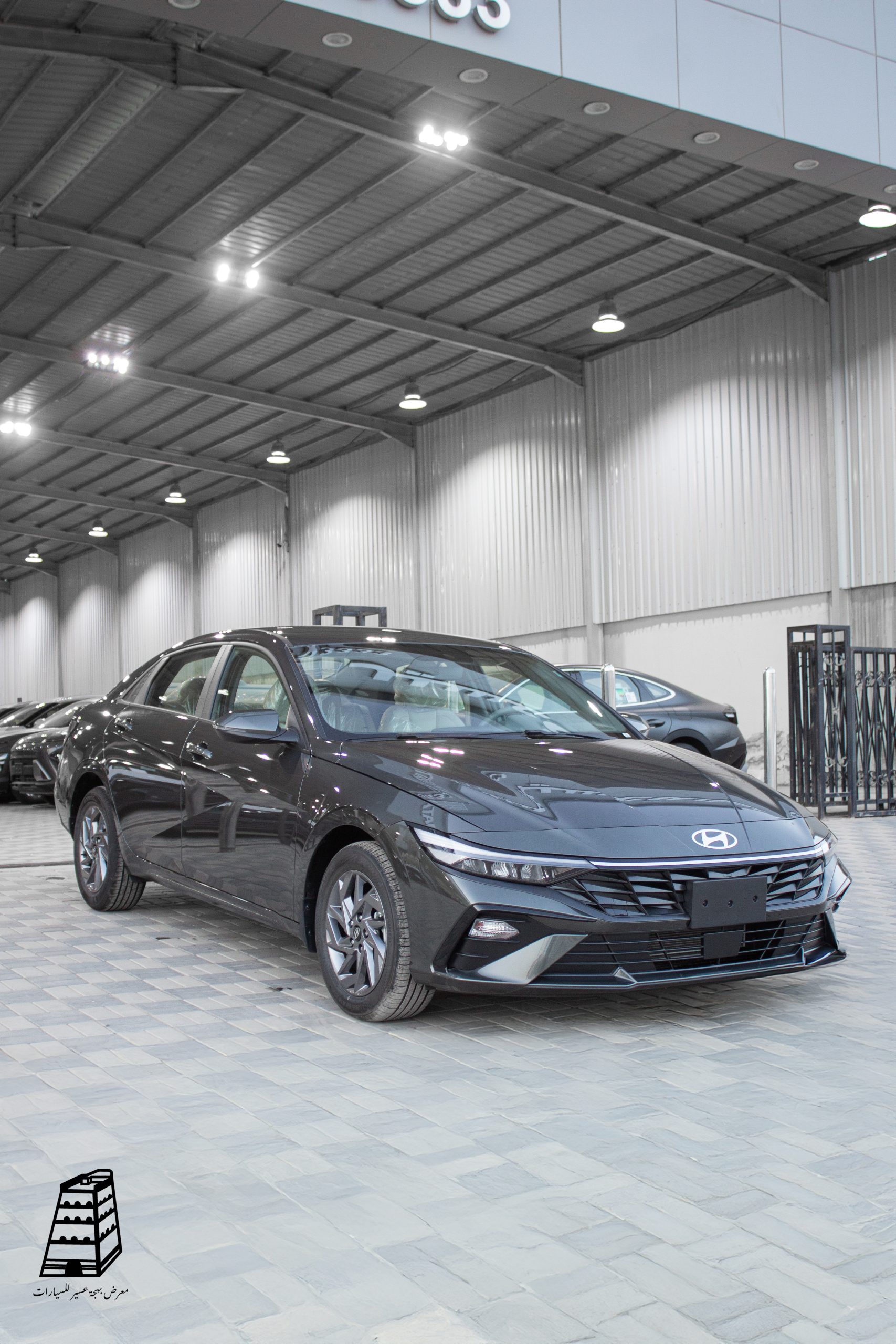 Hyundai Elantra Smart Plus (Black)