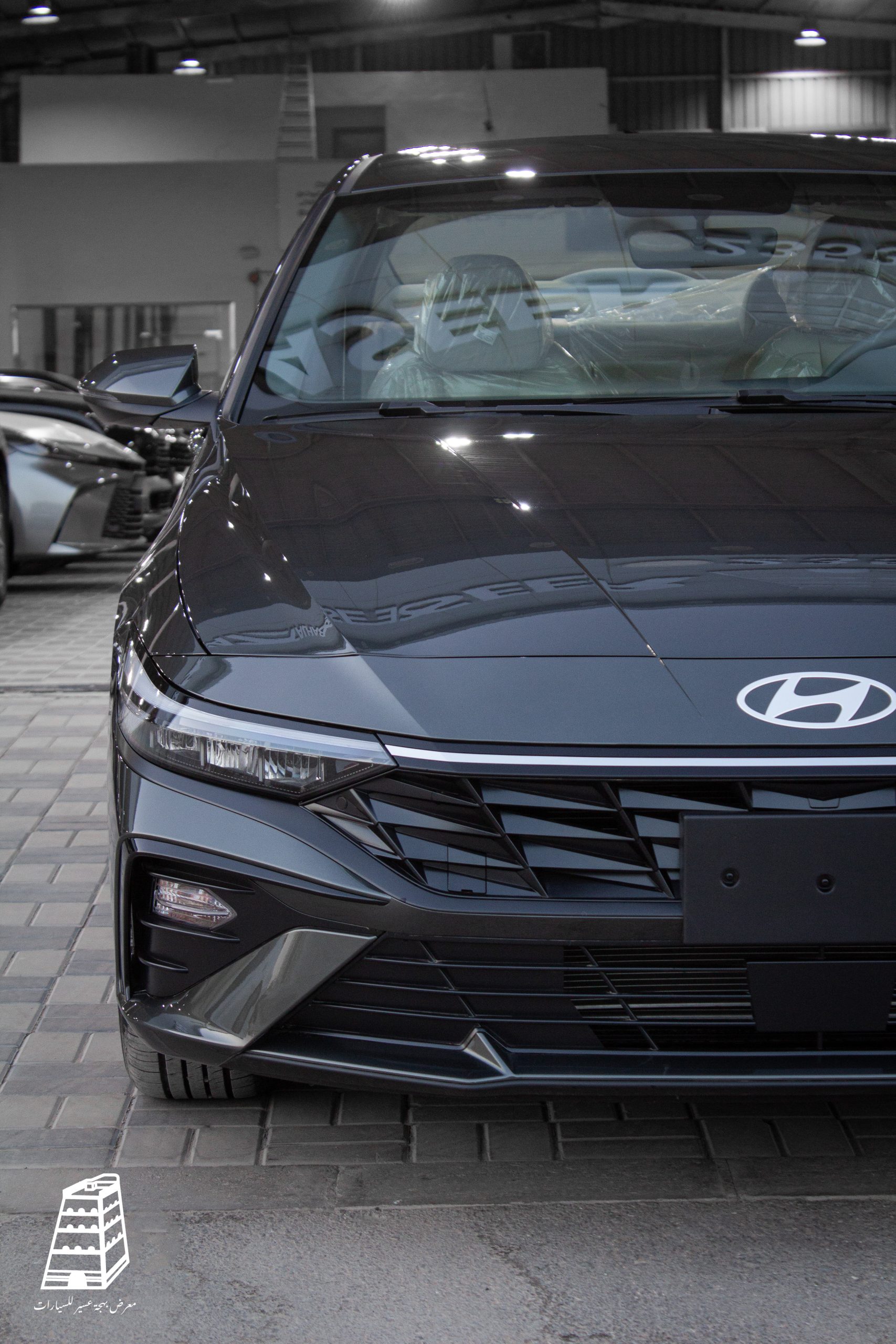 Hyundai Elantra Smart Plus (Black)