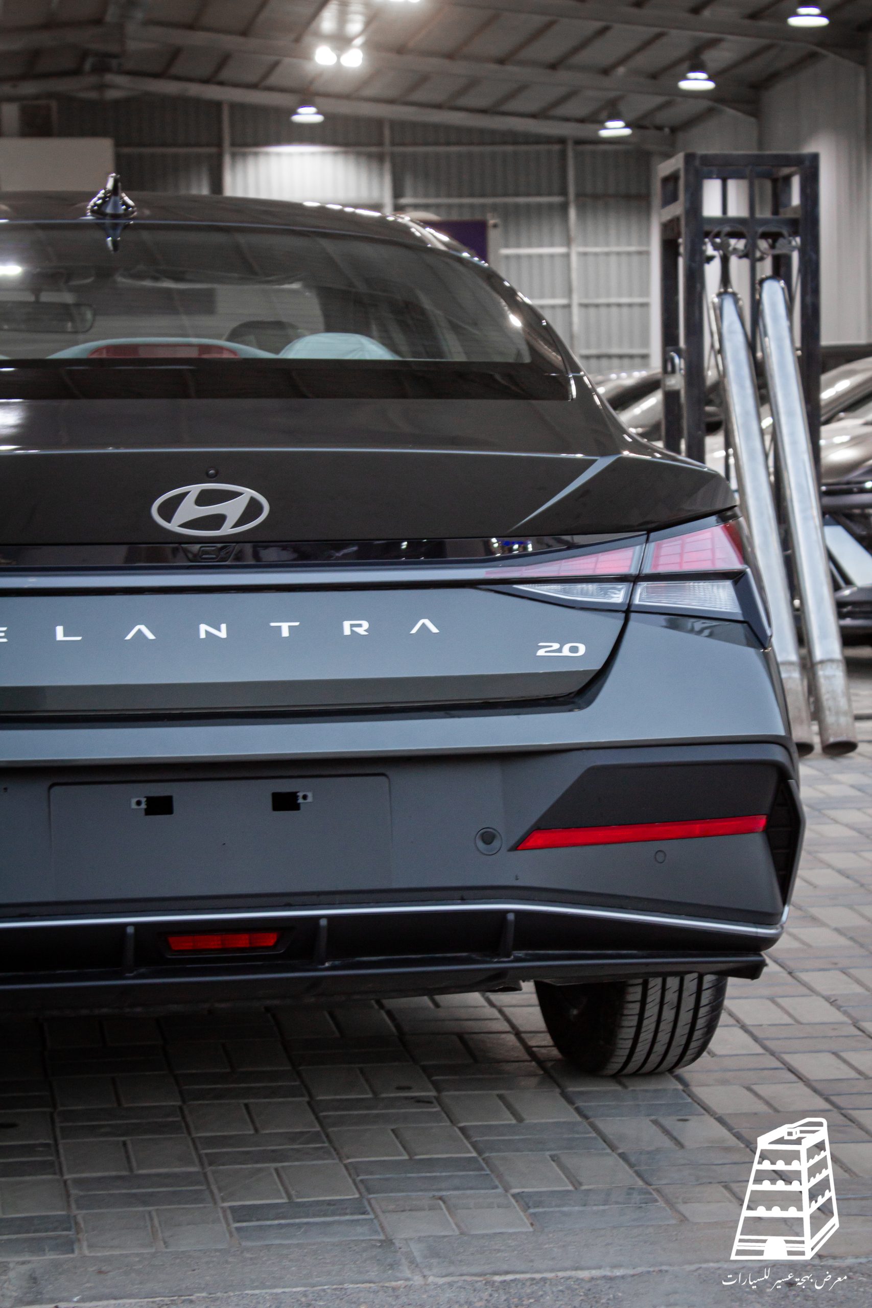 Hyundai Elantra Smart Plus (Black)