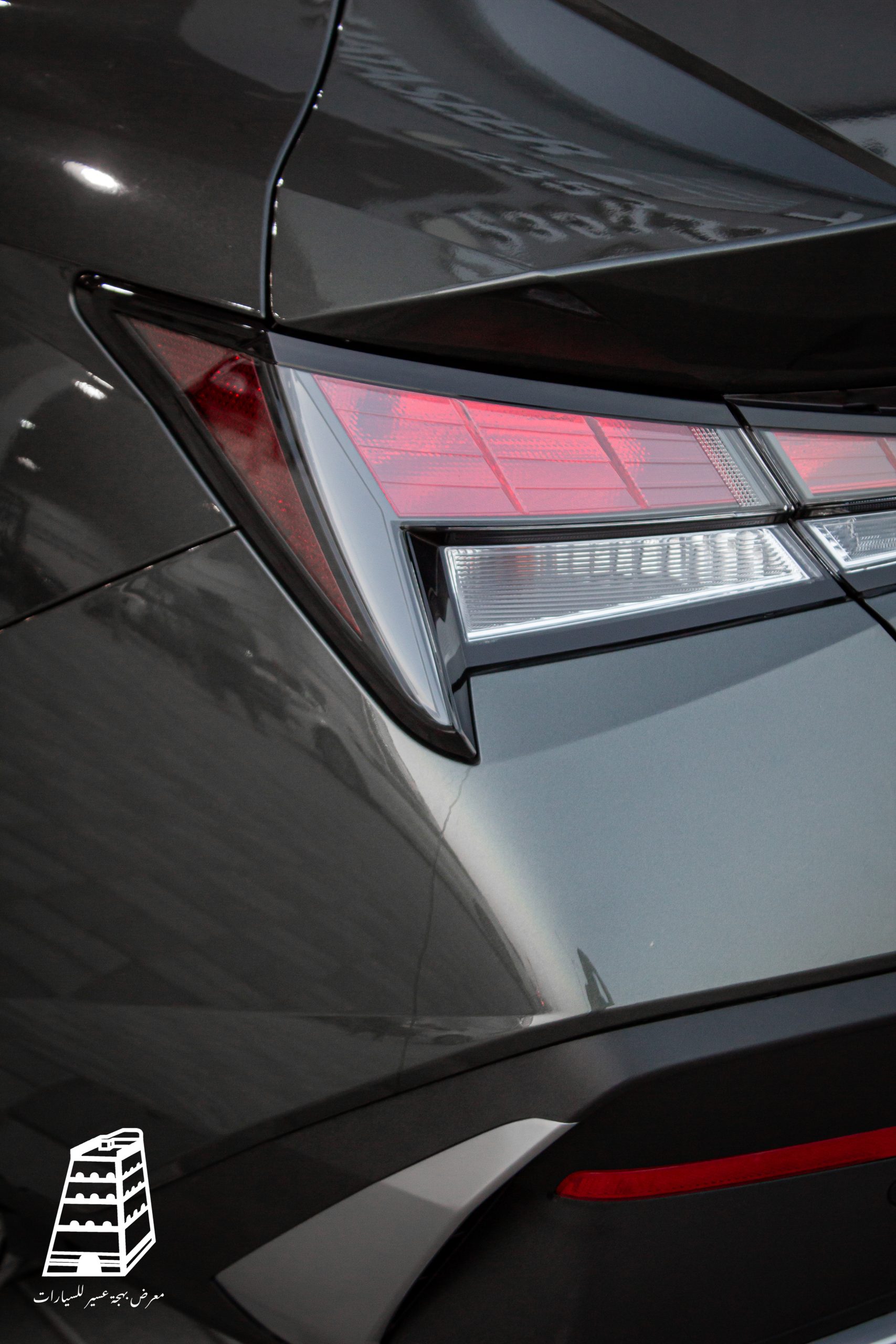 Hyundai Elantra Smart Plus (Black)