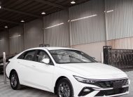 Hyundai Elantra Smart (White)