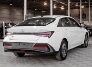 Hyundai Elantra Smart (White)