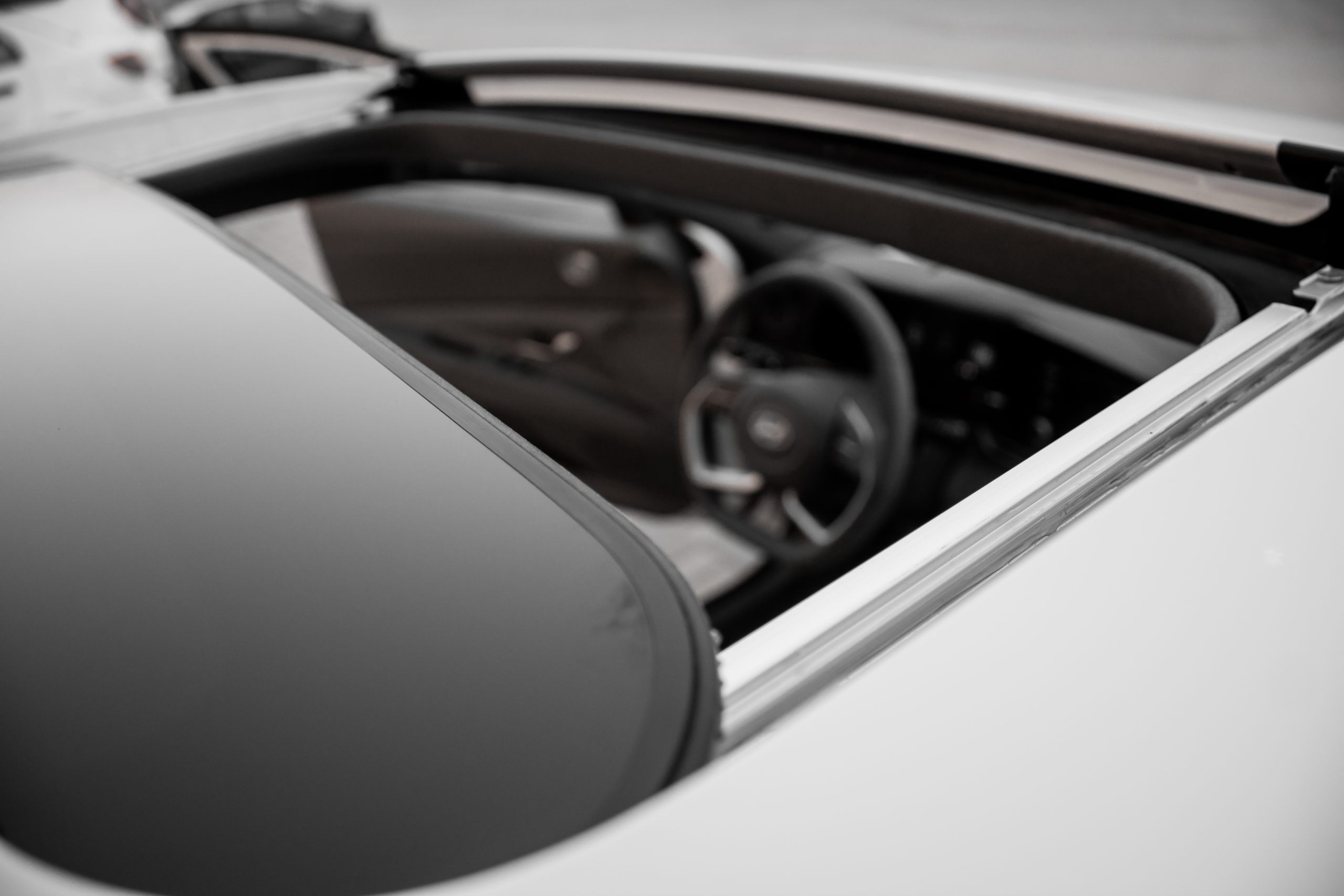 Hyundai Elantra Comfort (White)