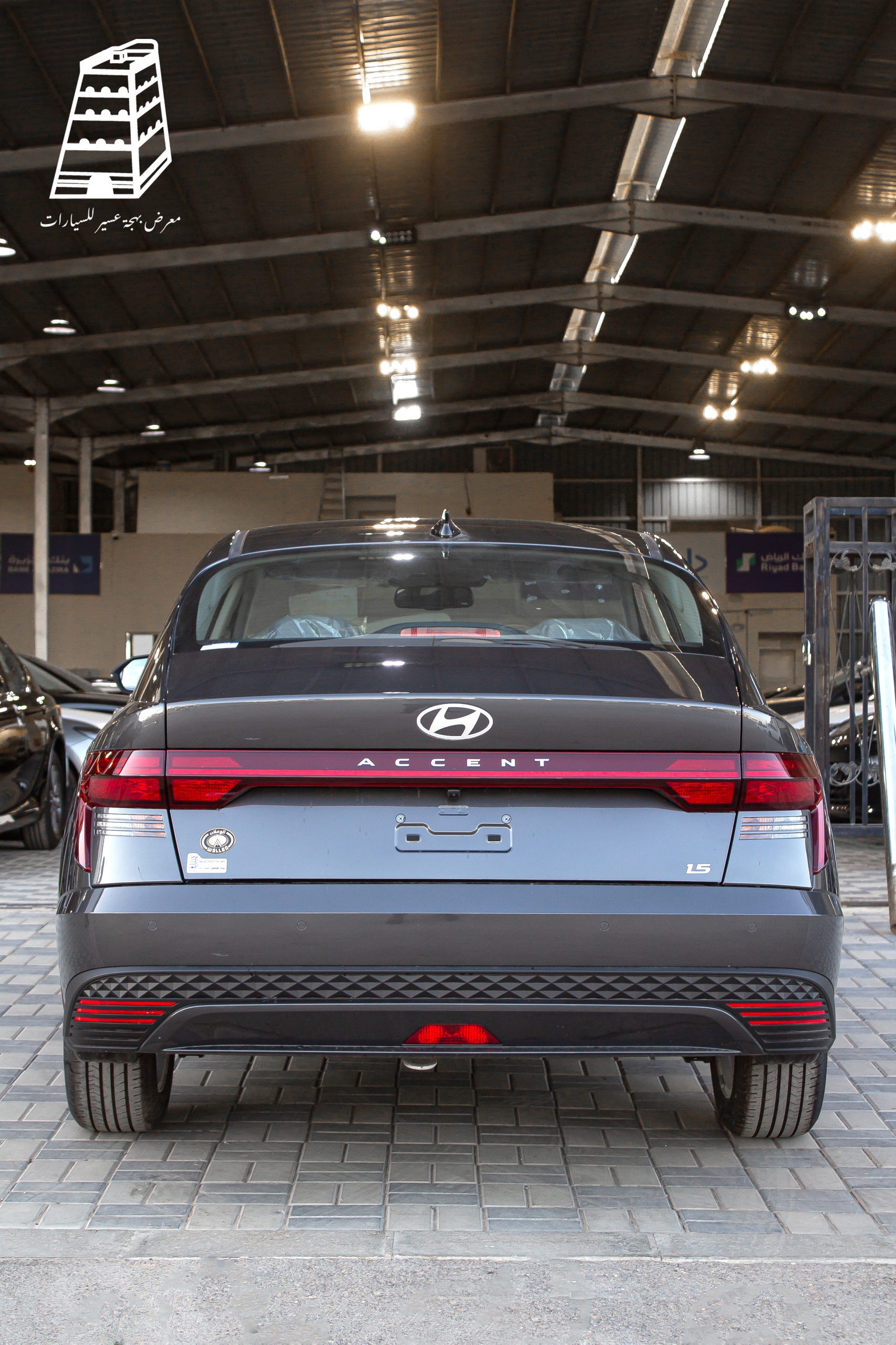 Hyundai Accent Comfort (Black)