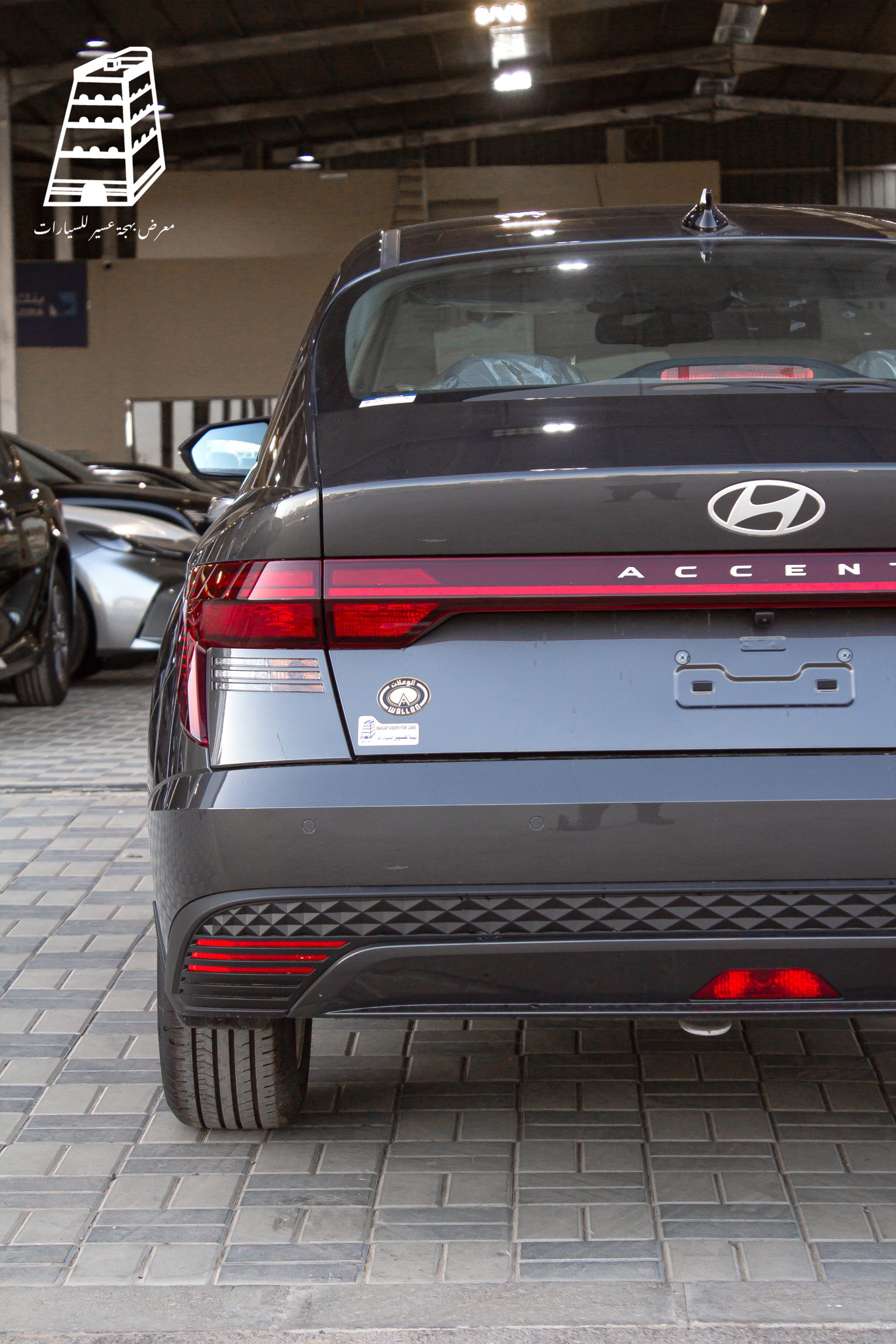 Hyundai Accent Comfort (Black)