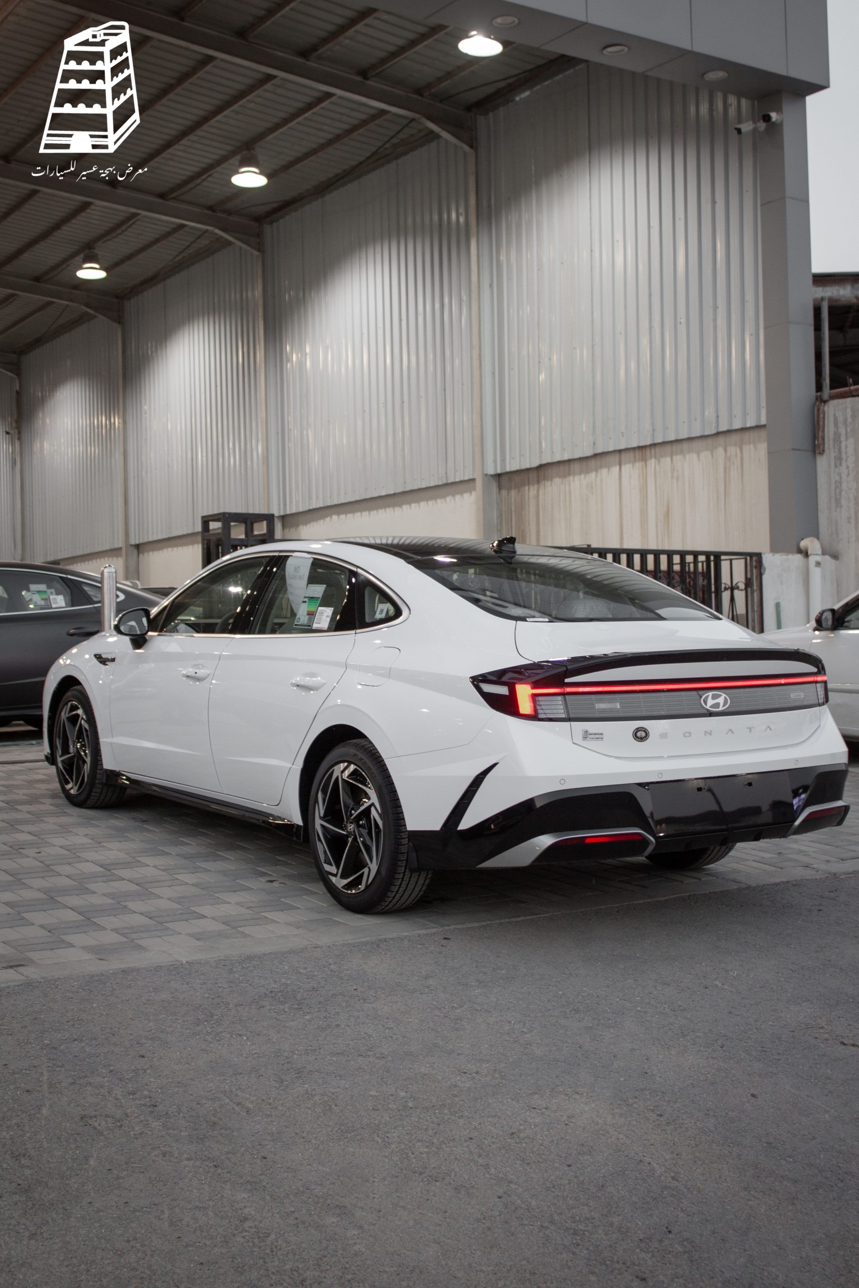 Hyundai Sonata Comfort (White)