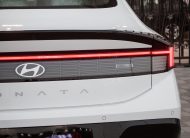 Hyundai Sonata Comfort (White)