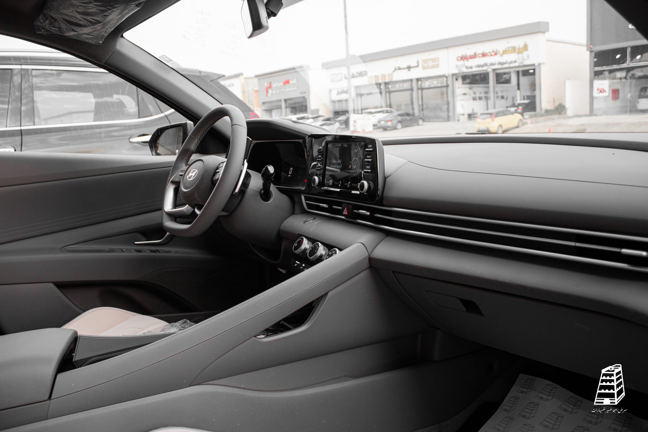 Hyundai Elantra Smart Plus (Silver)