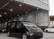 Hyundai Staria (Black)