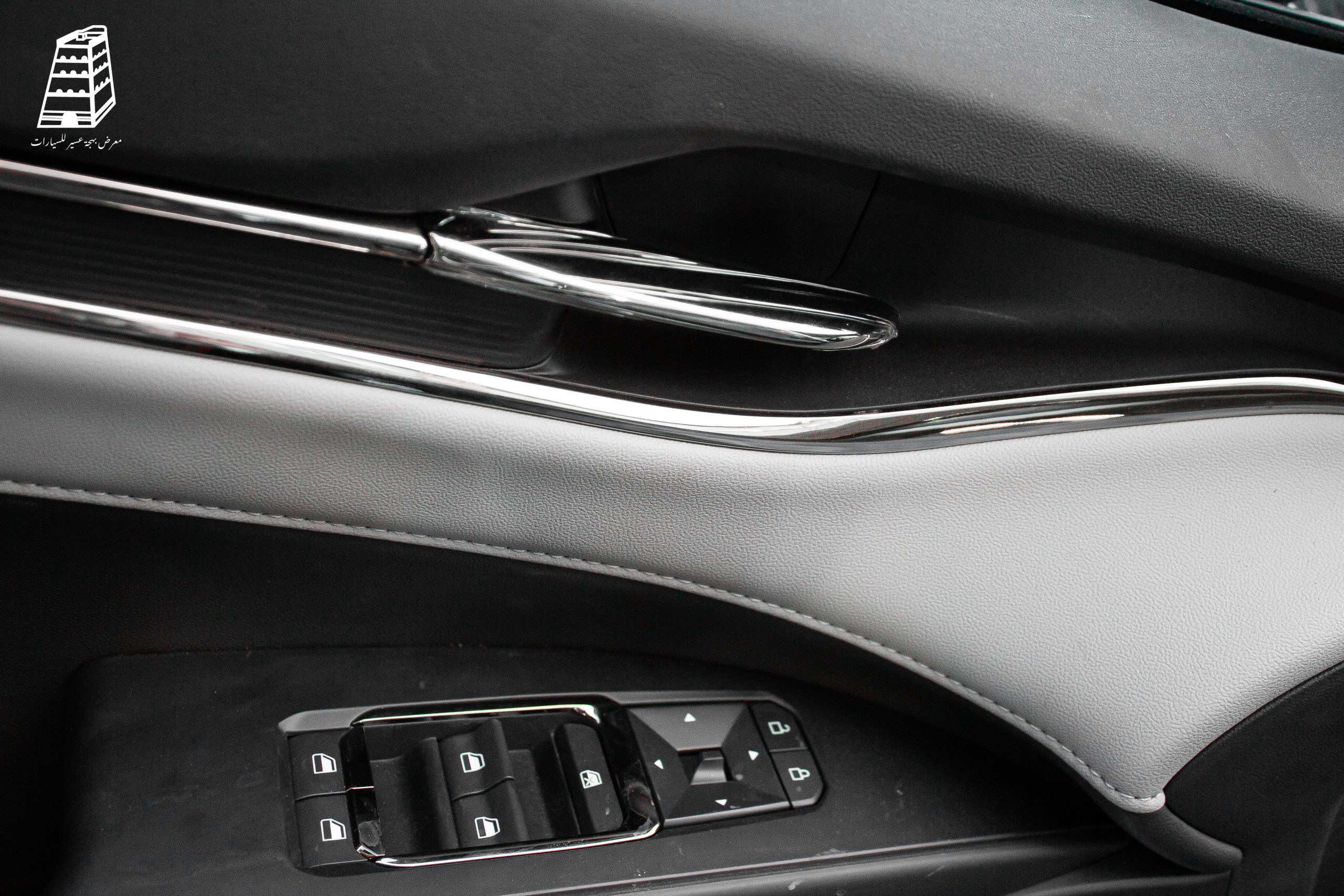 Ford Taurus Hybrid (Black)