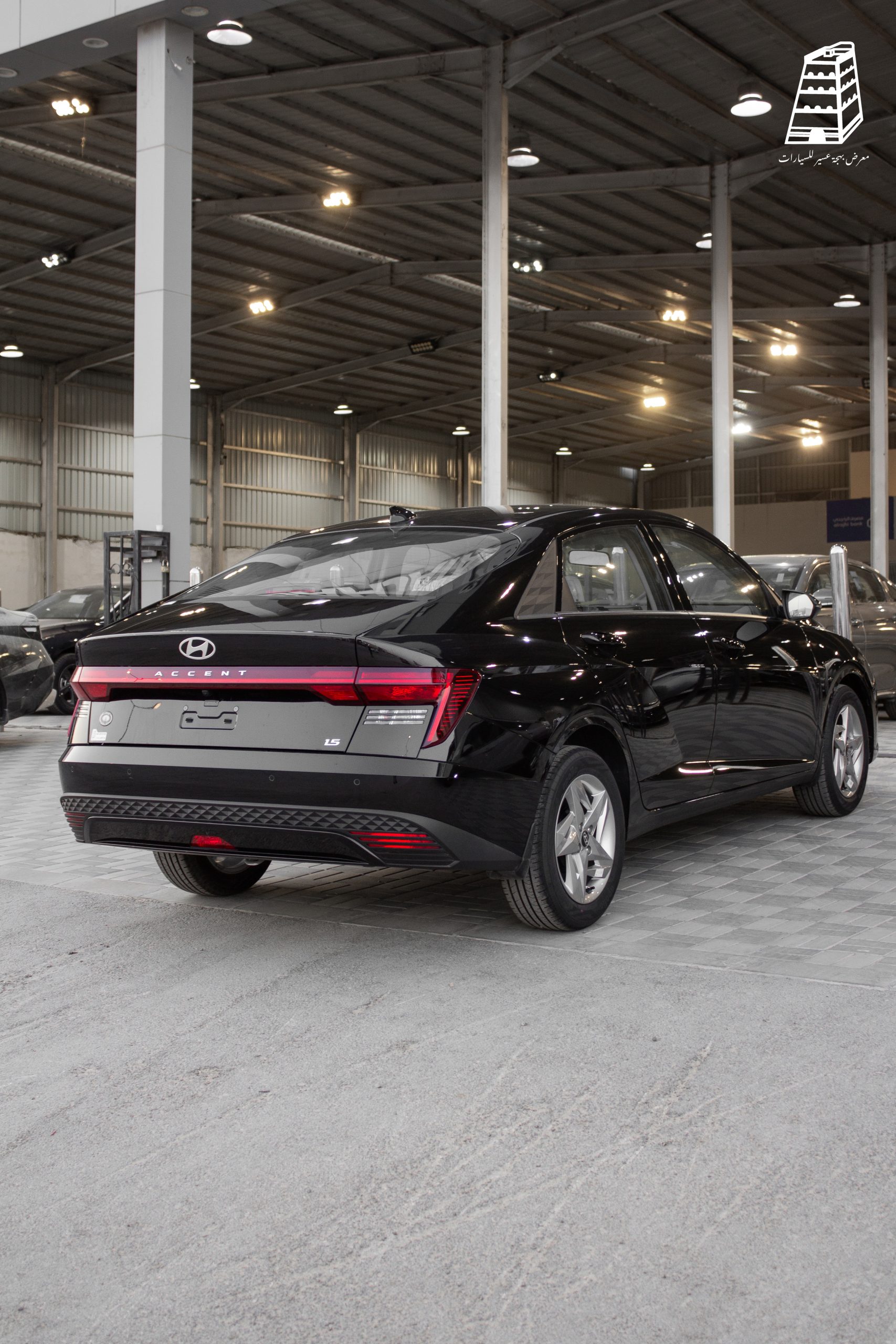 Hyundai Accent Smart (Jet Black)