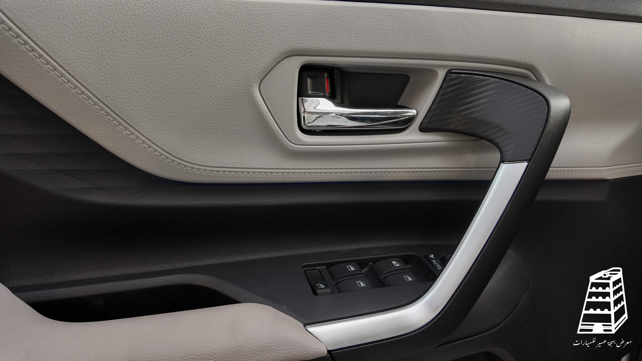 Toyota Veloz (White)