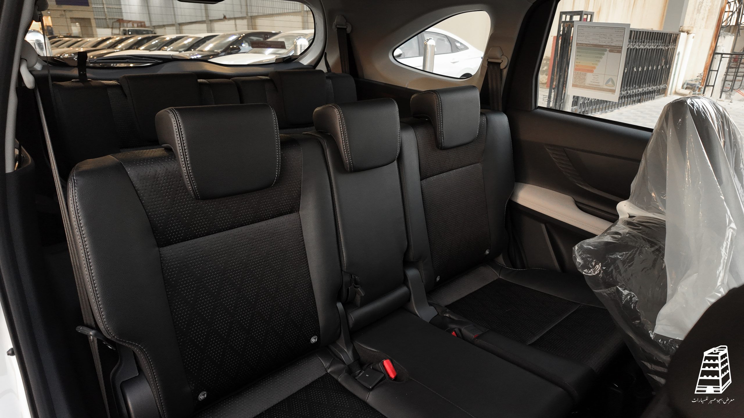 Toyota Veloz (White)