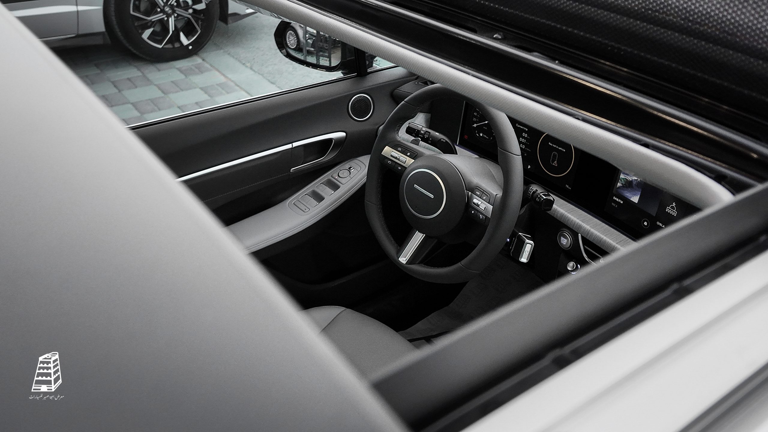 Hyundai Sonata Comfort (Black)