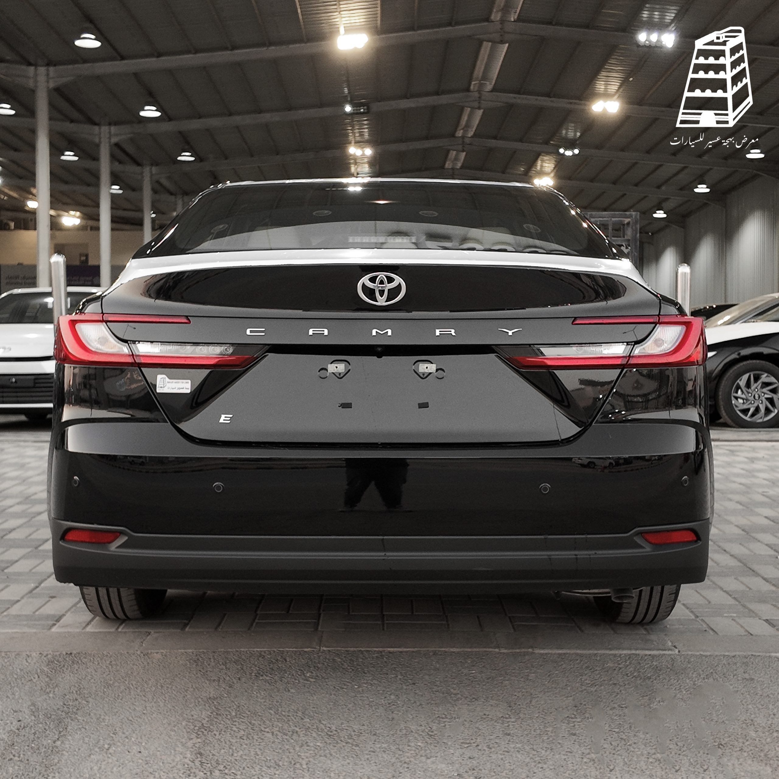 Toyota Camry E (Black)