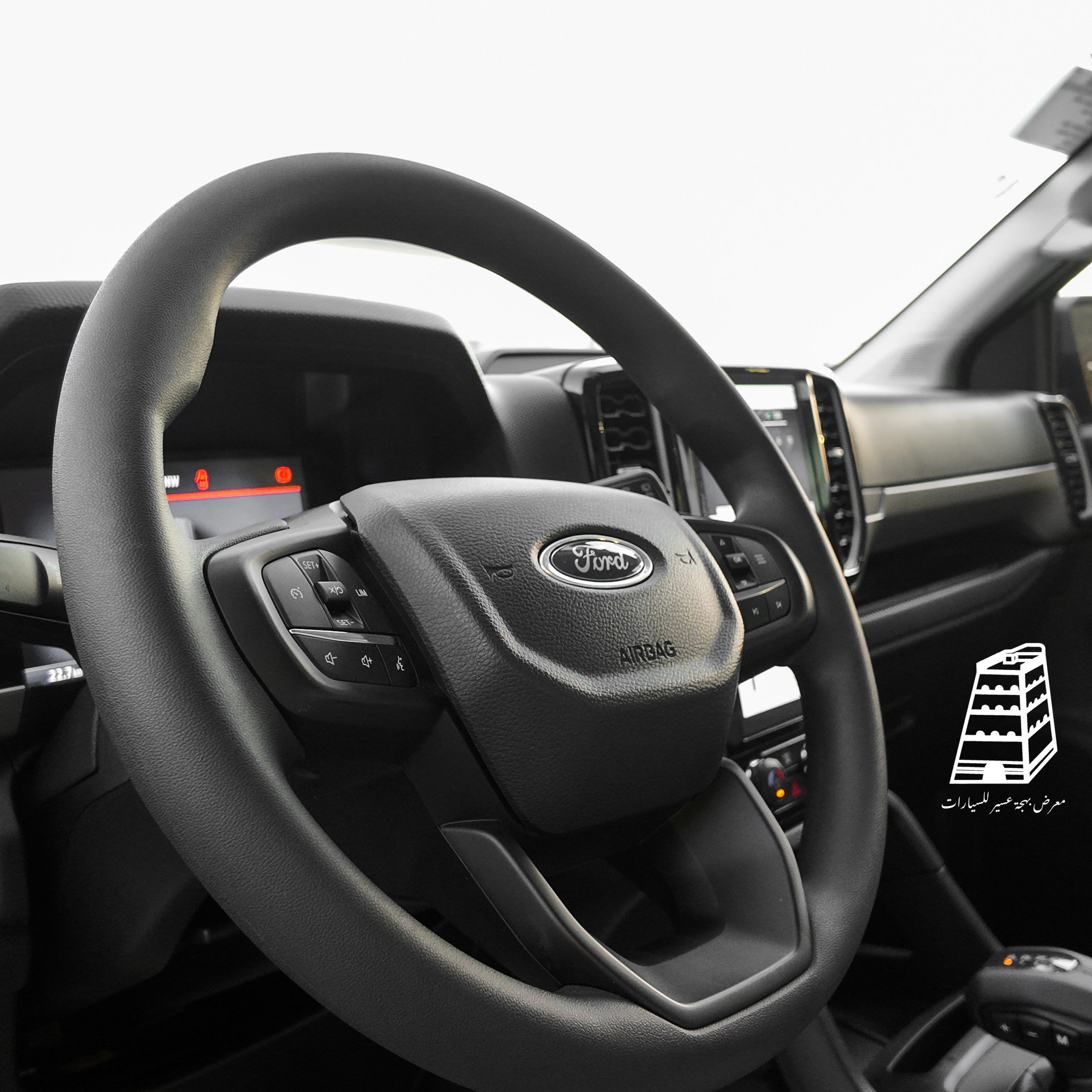 Ford Everest (Black)