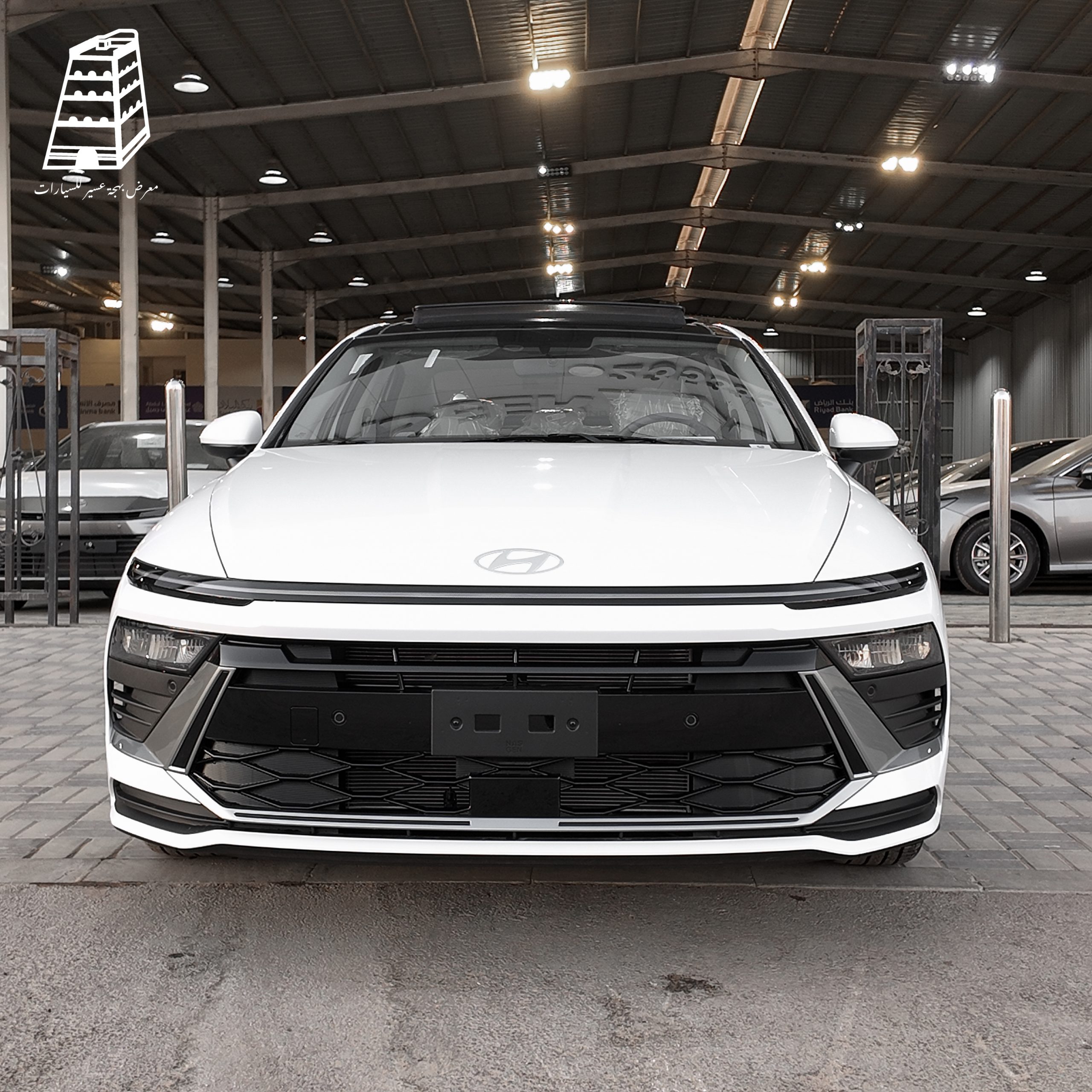 Hyundai Sonata Smart (White)