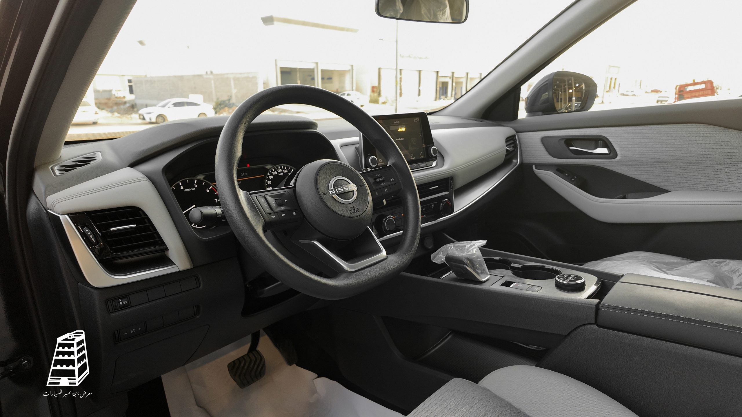 Nissan X-Trail Standard Double (Black)