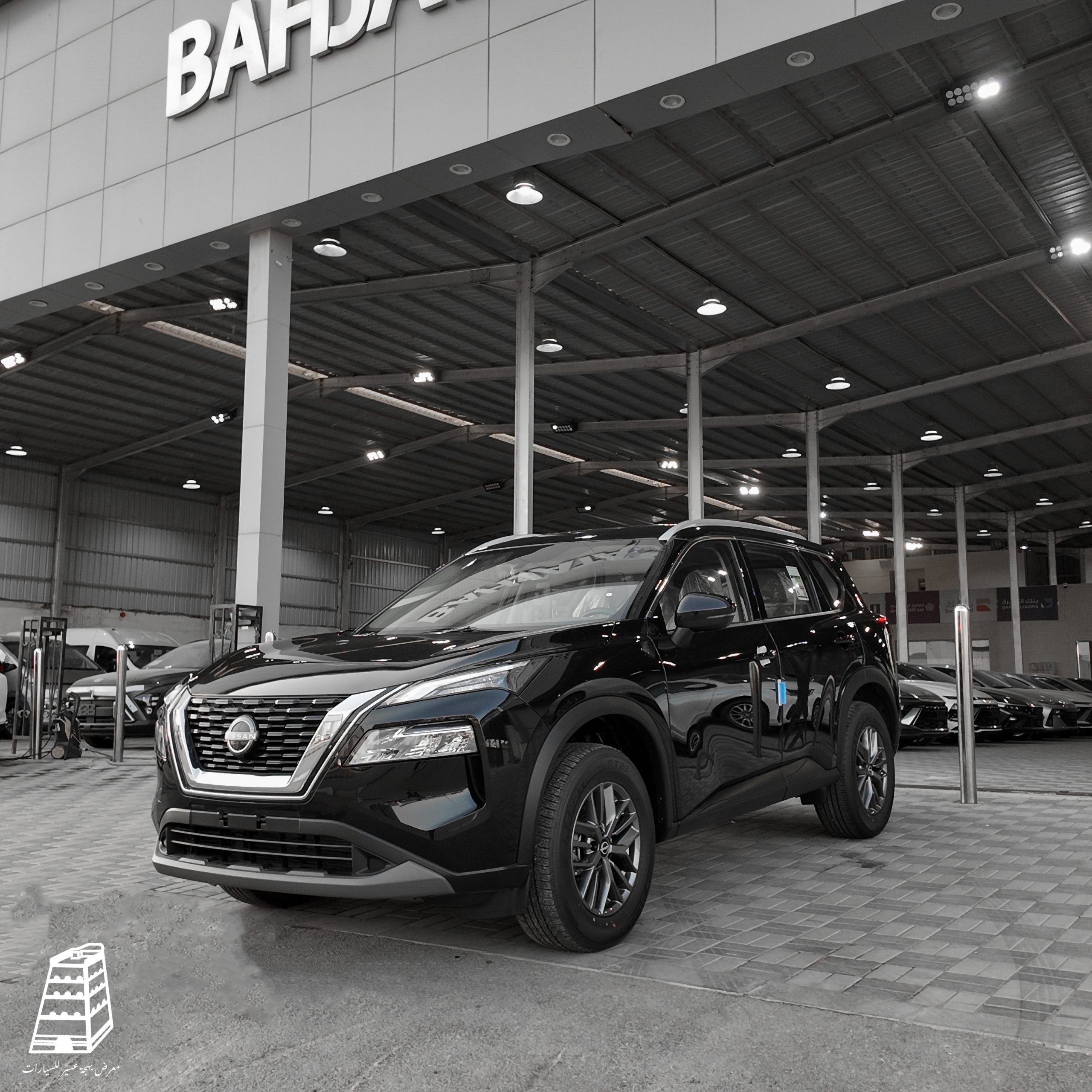 Nissan X-Trail Standard Double (Black)