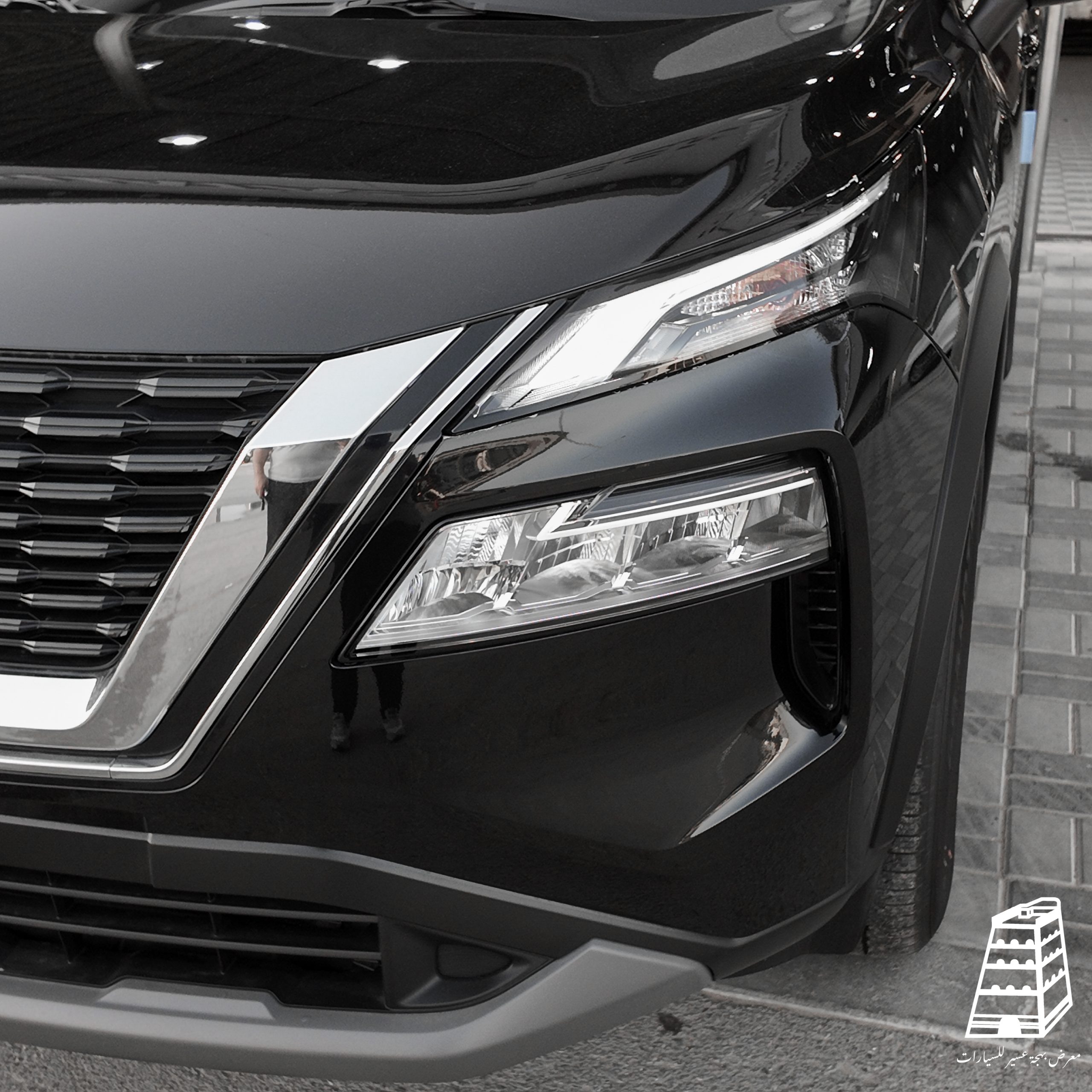 Nissan X-Trail Standard Double (Black)