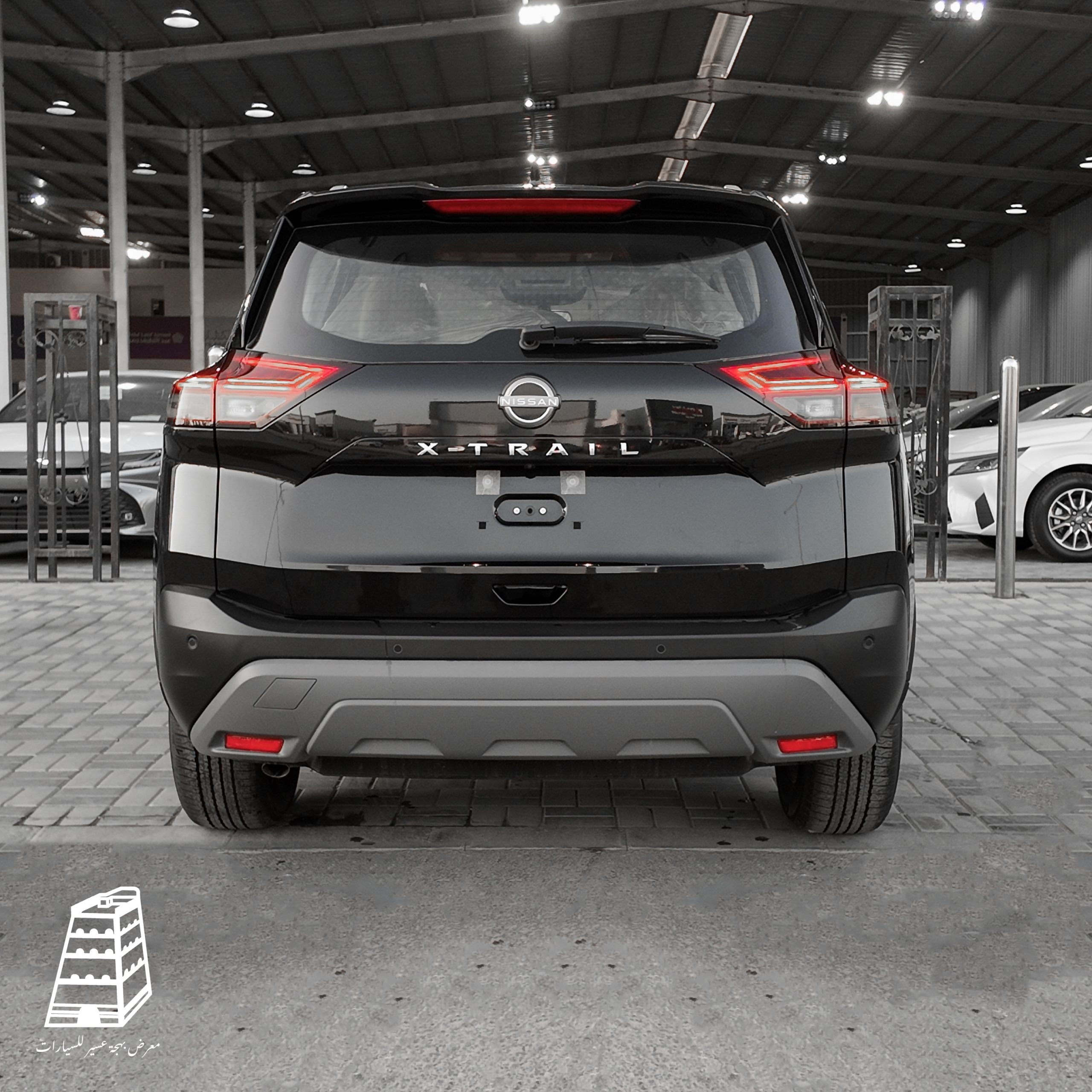 Nissan X-Trail Standard Double (Black)