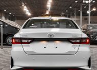 Toyota Yaris Y (White)