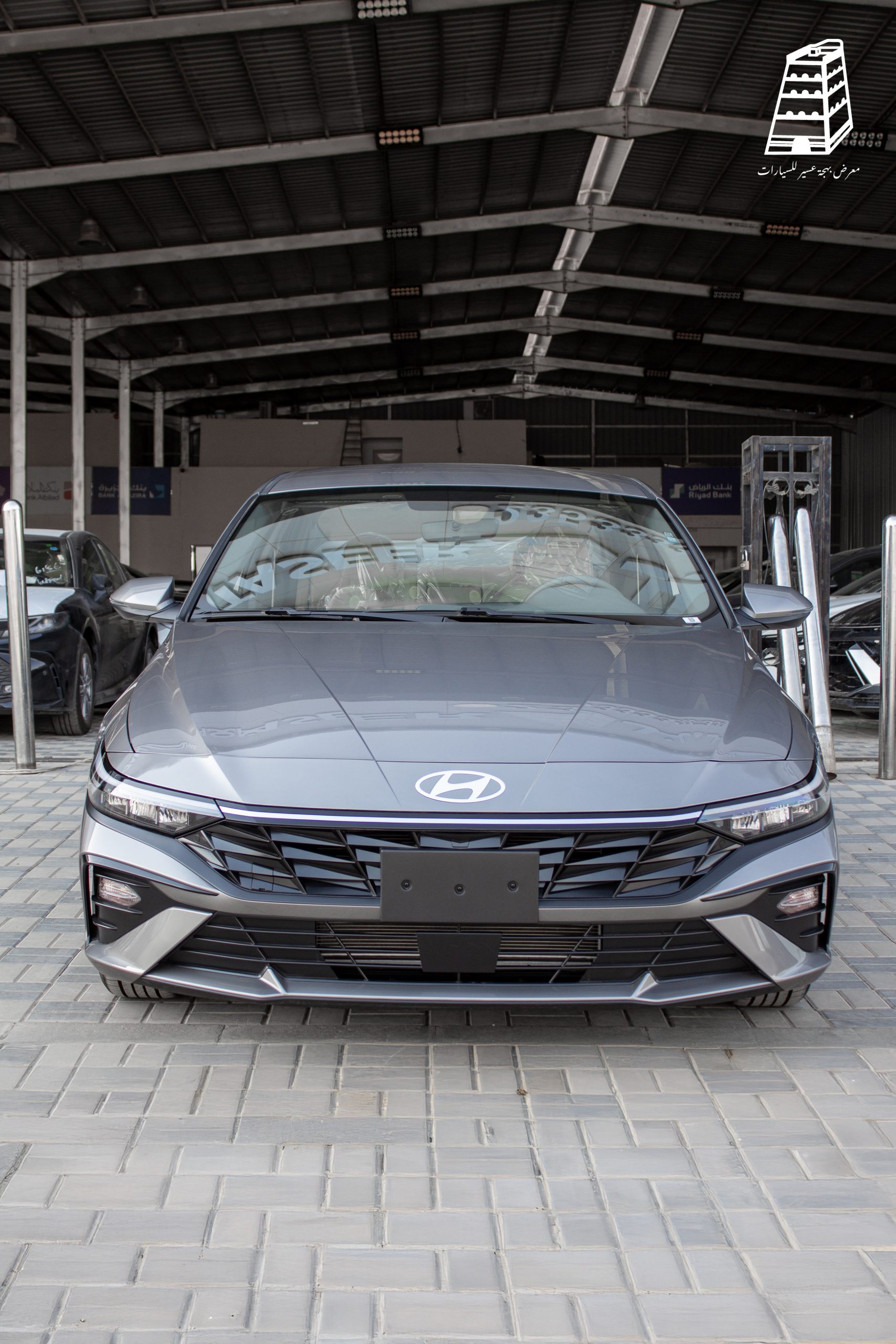 Hyundai Elantra Smart Plus (Silver)