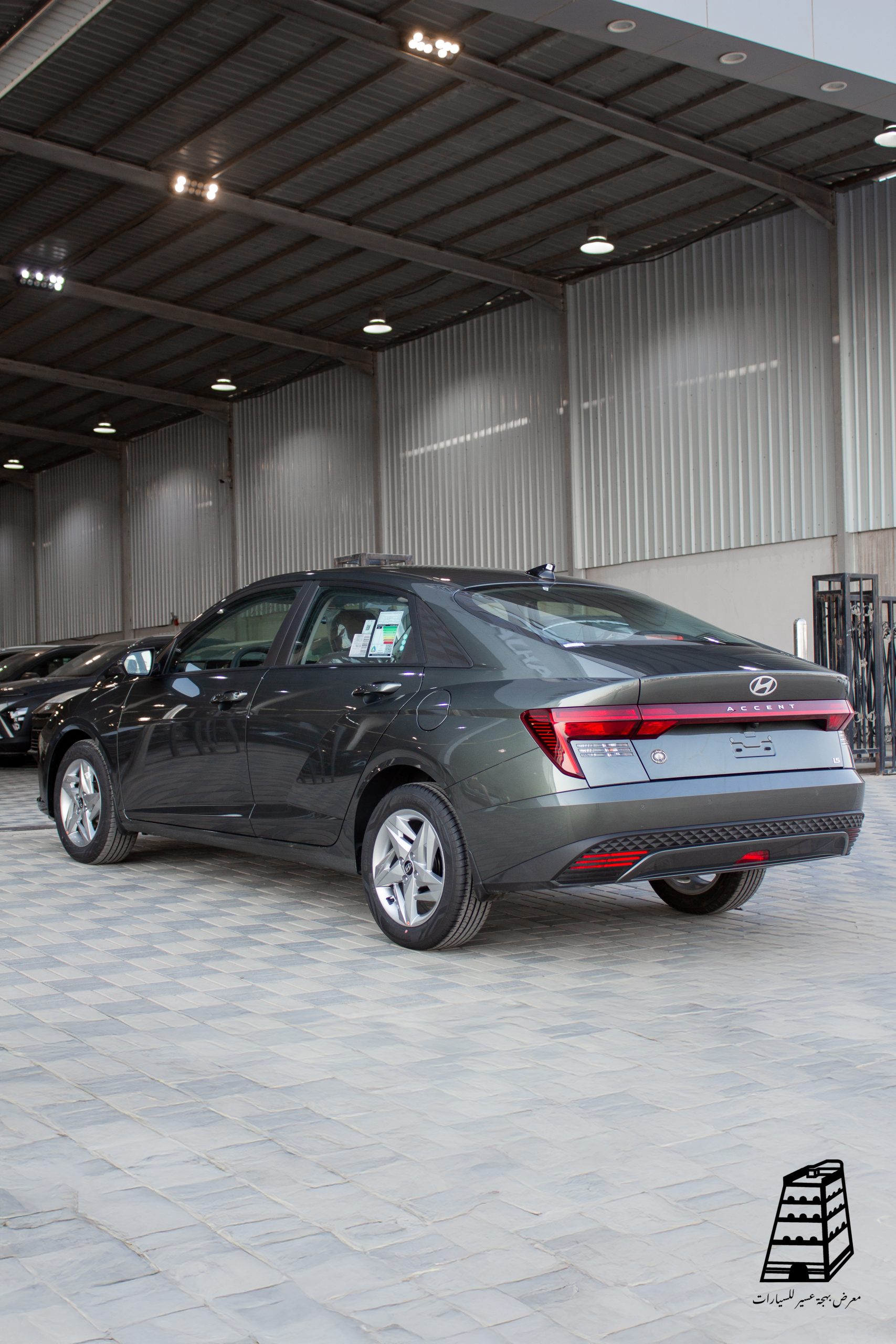 Hyundai Accent Smart (Black)