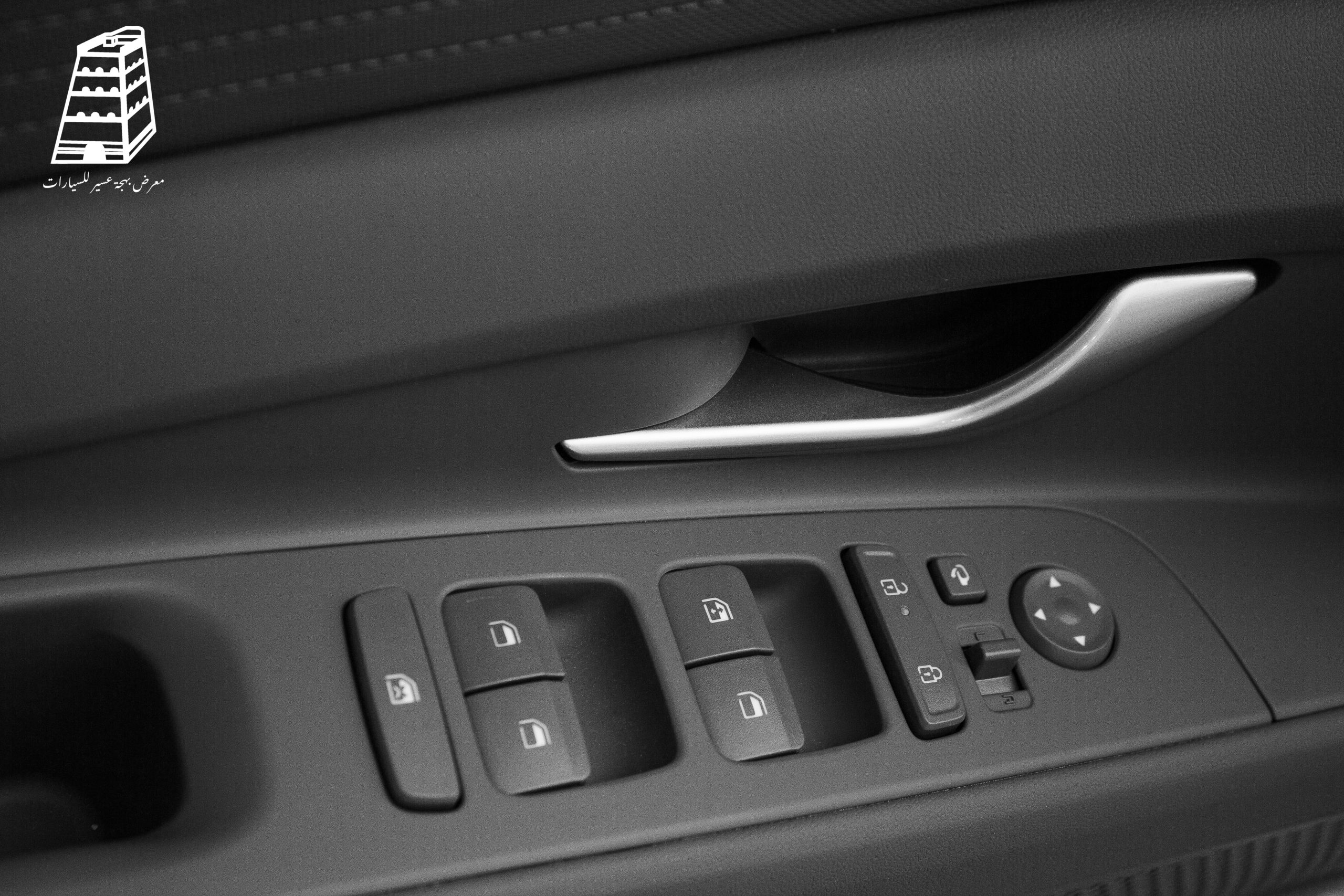 Hyundai Elantra Smart Plus (White)