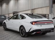 Hyundai Sonata Comfort (White)