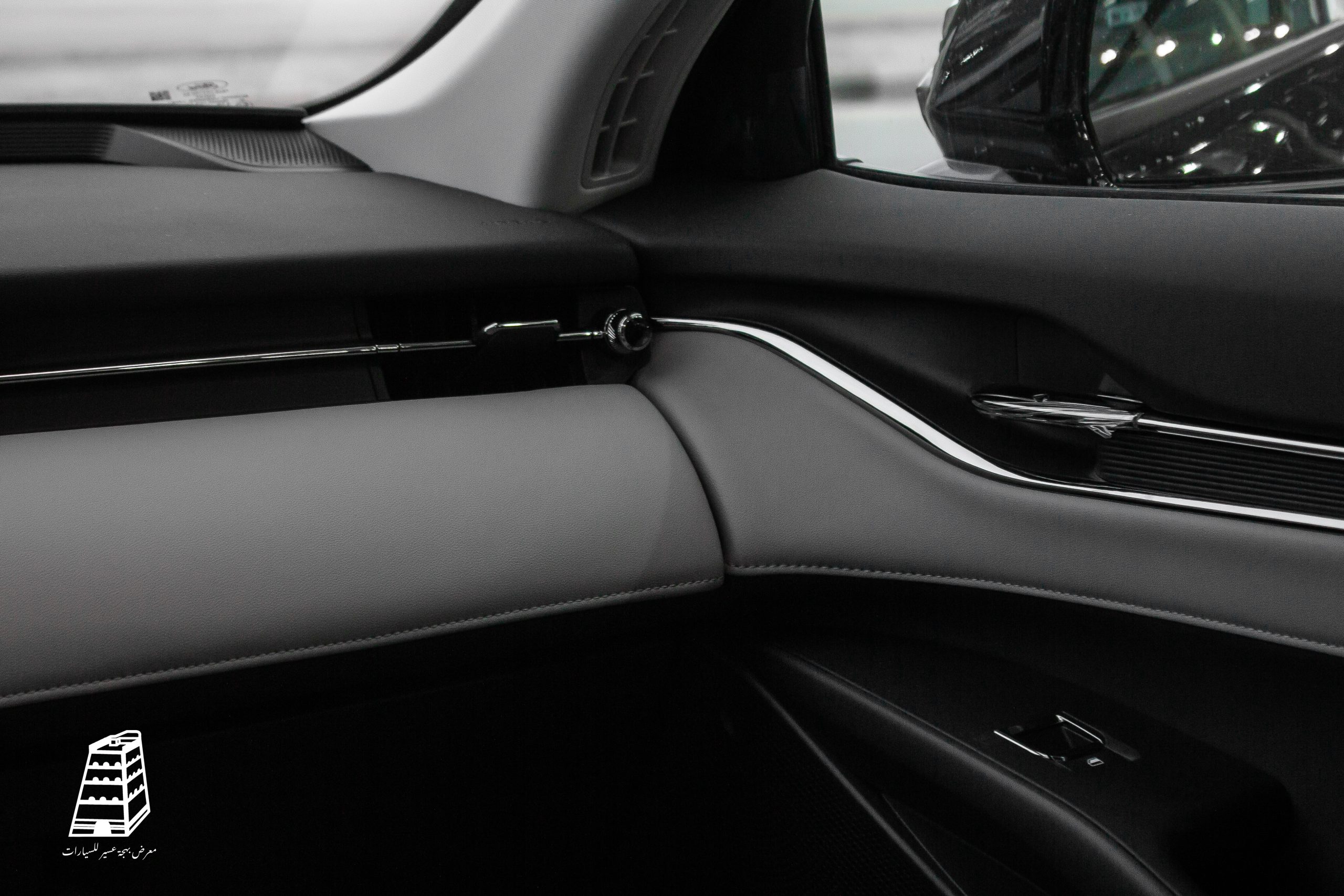 Ford Taurus Hybrid (Black)