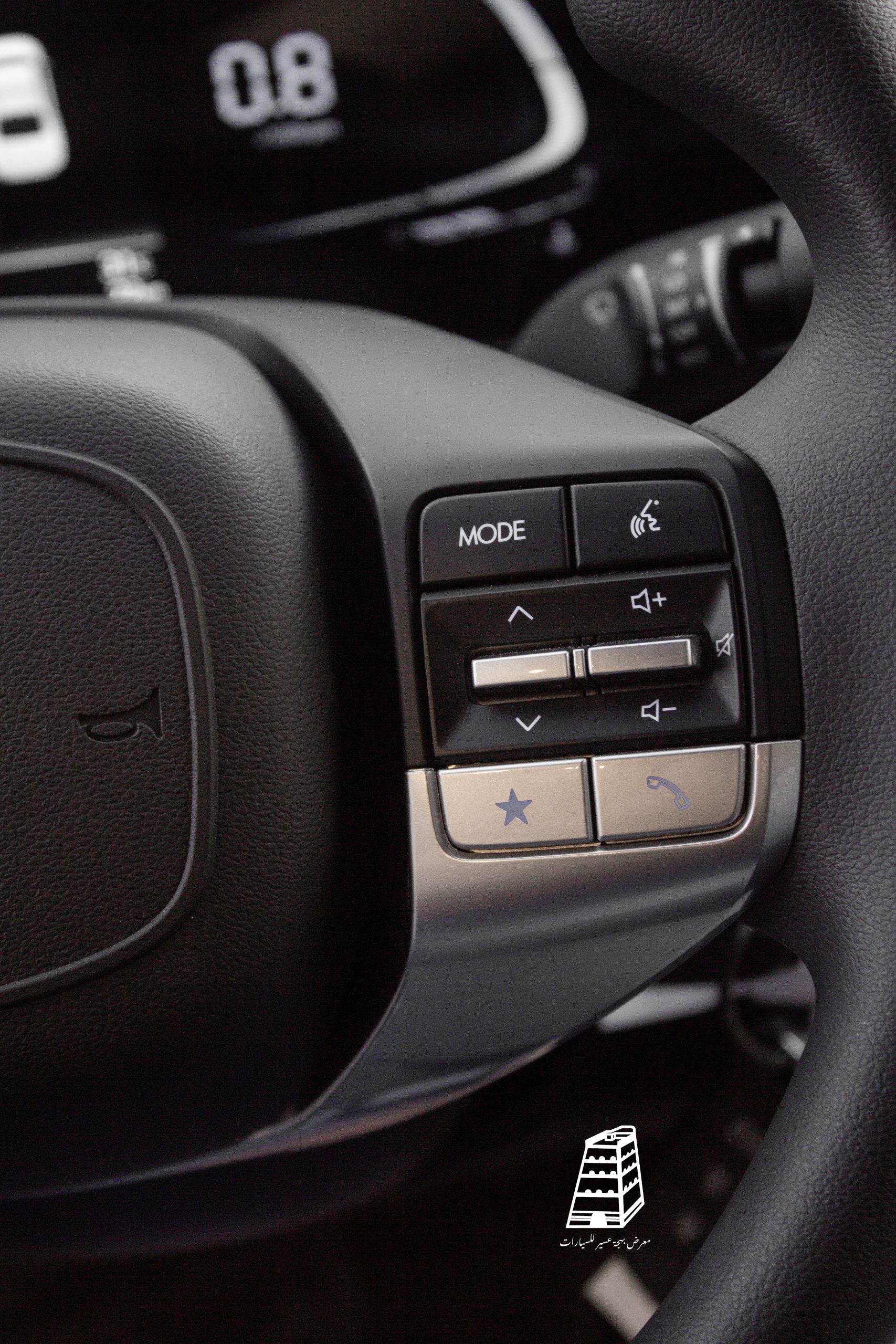 Hyundai Accent Smart (Jet Black)