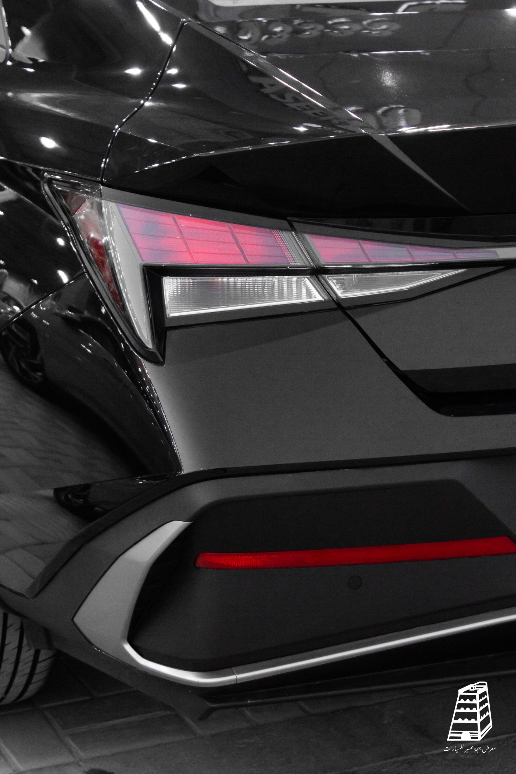 Hyundai Elantra Smart (Black)